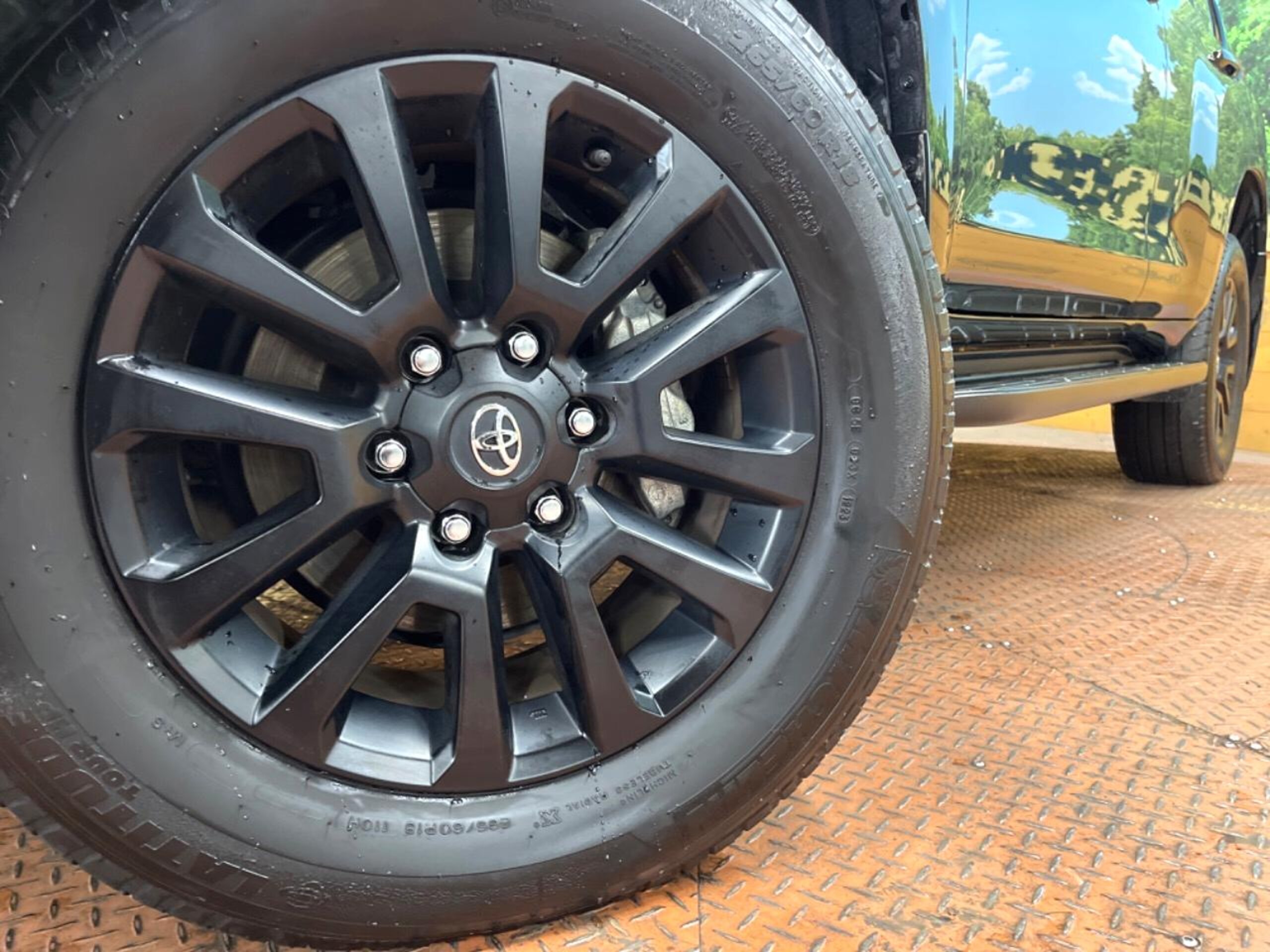 Toyota Land Cruiser Prado 2.8 TX L Package Matte Black Edition Diesel Turbo 4WD — photo 9