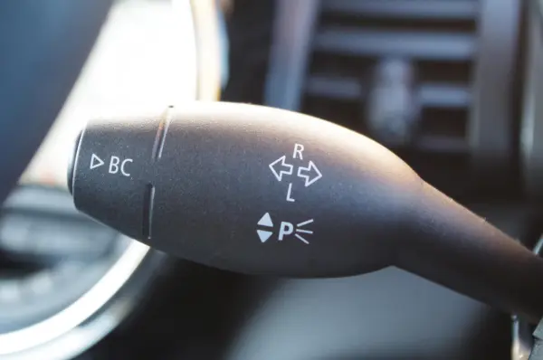 Mini Cooper 5-Door DCT One Owner Intelligent Safety Pepper Package Driving Assist Package Park Distance Control Comfort Access Backup Camera Genuine Navigation Dashcam ETC Full-Seg TV LED Headlights (Chili Red) — photo 7