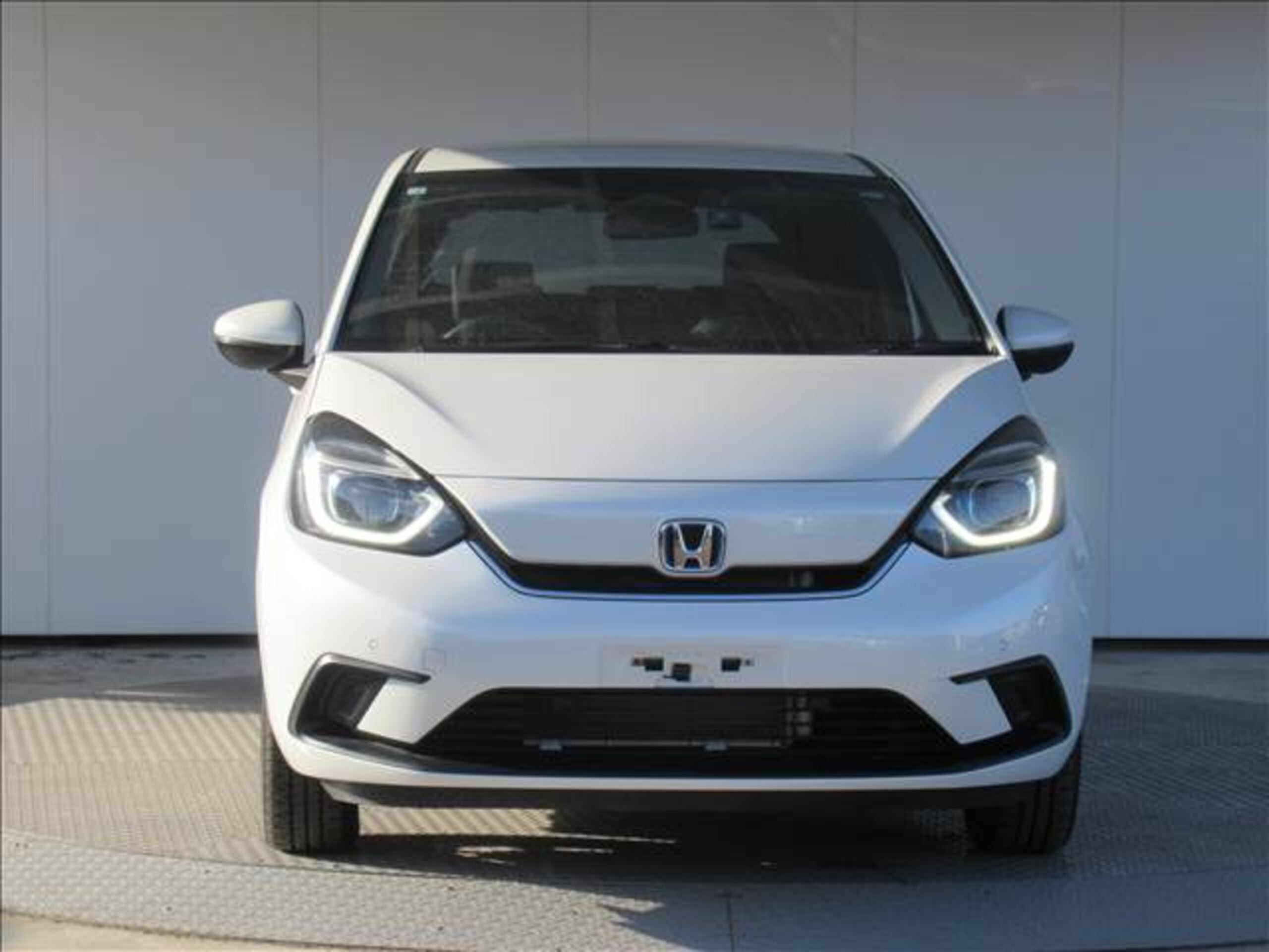 Honda Fit 1.5 e:HEV Home 4WD — photo 8