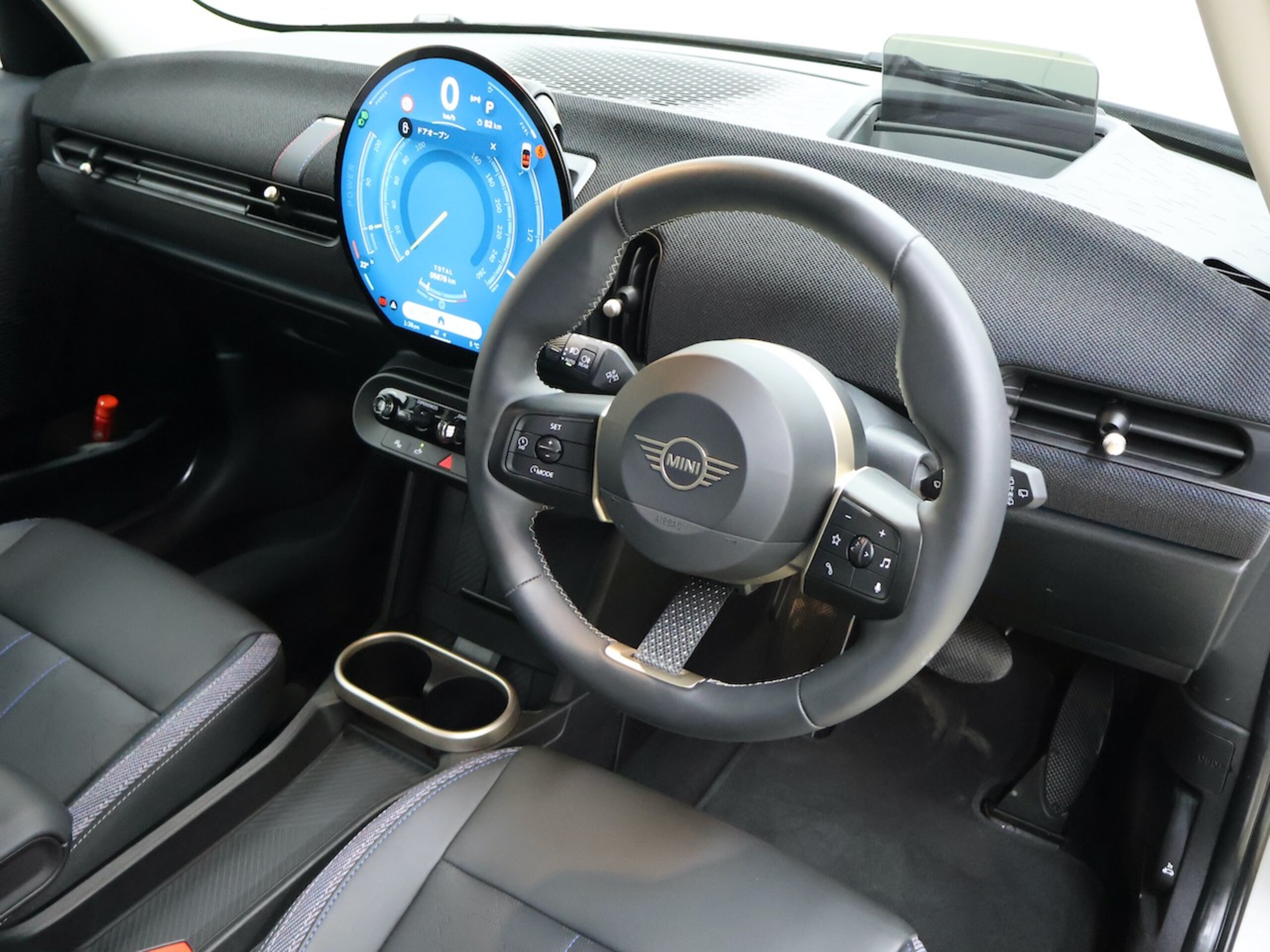 2025 Mini Cooper — photo 3