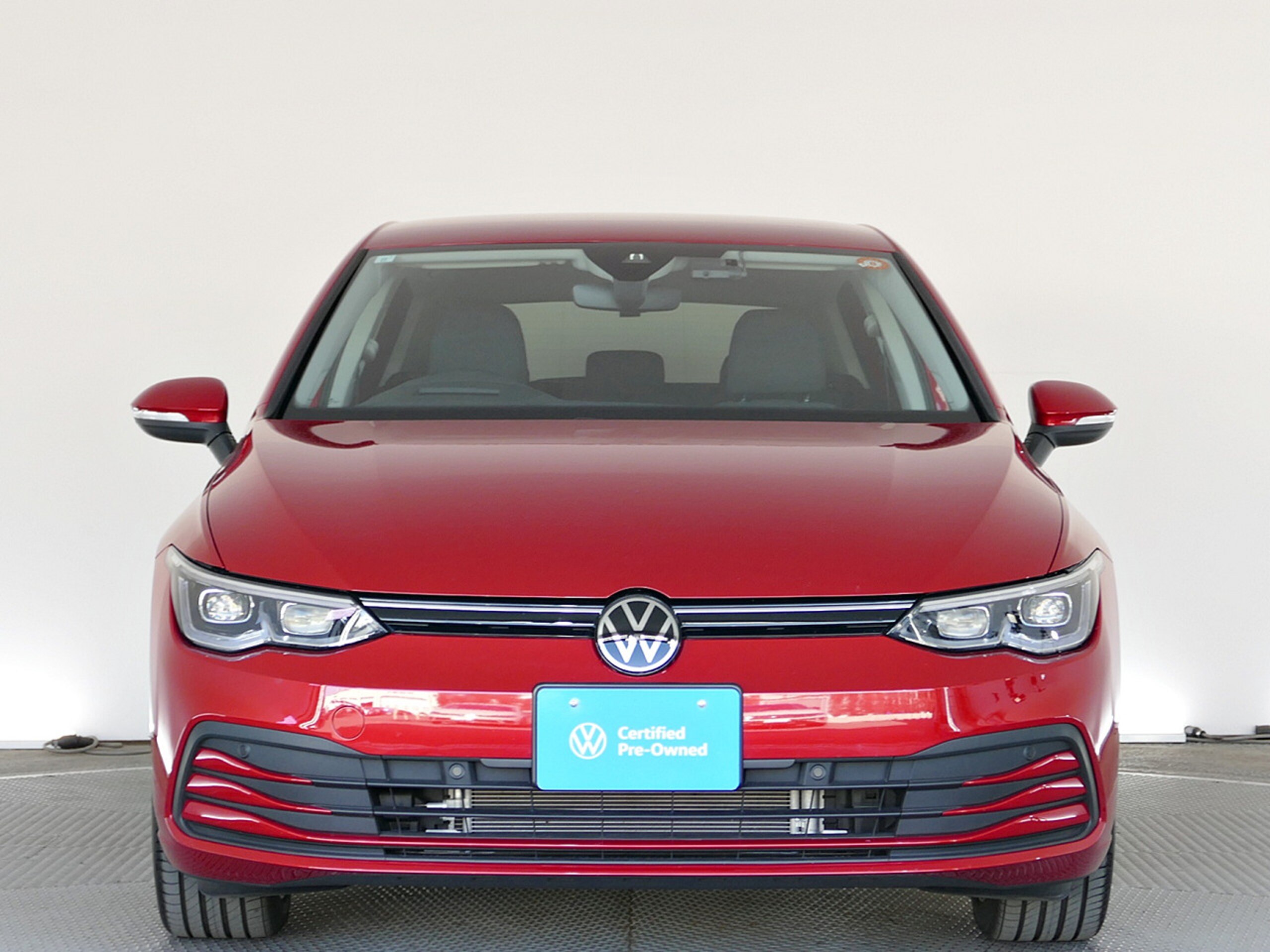 2023 Volkswagen Golf — photo 2