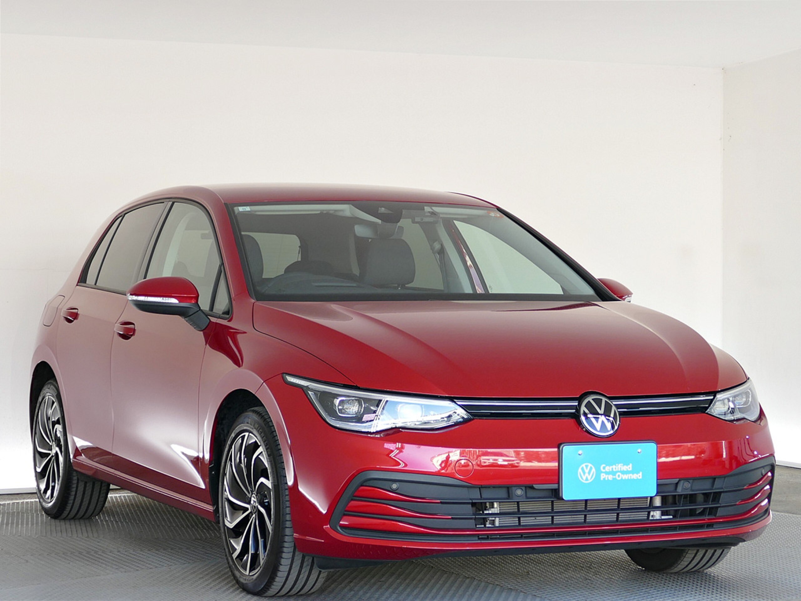 2023 Volkswagen Golf — photo 3