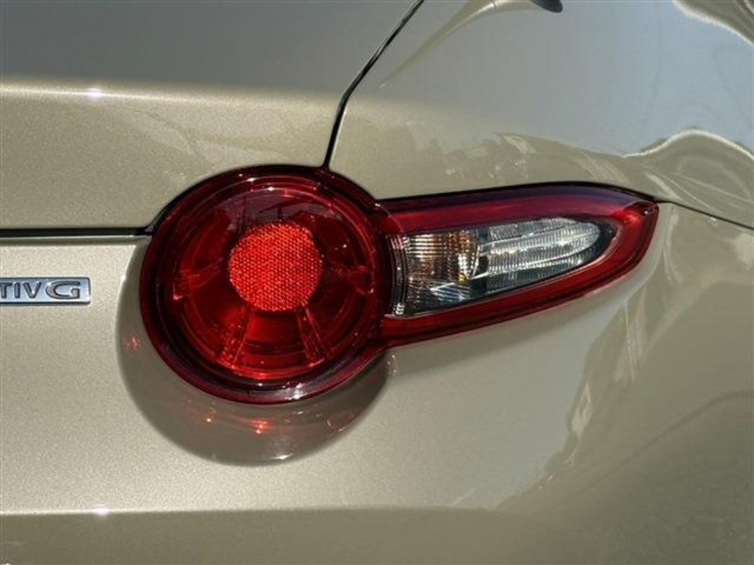 2023 Mazda Roadster — photo 2