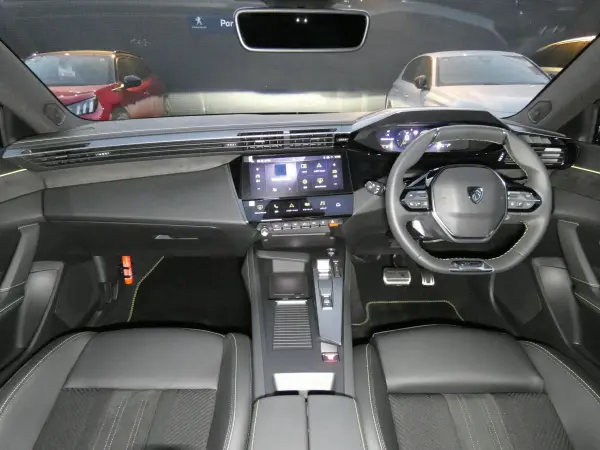 2025 Peugeot 308 — photo 3