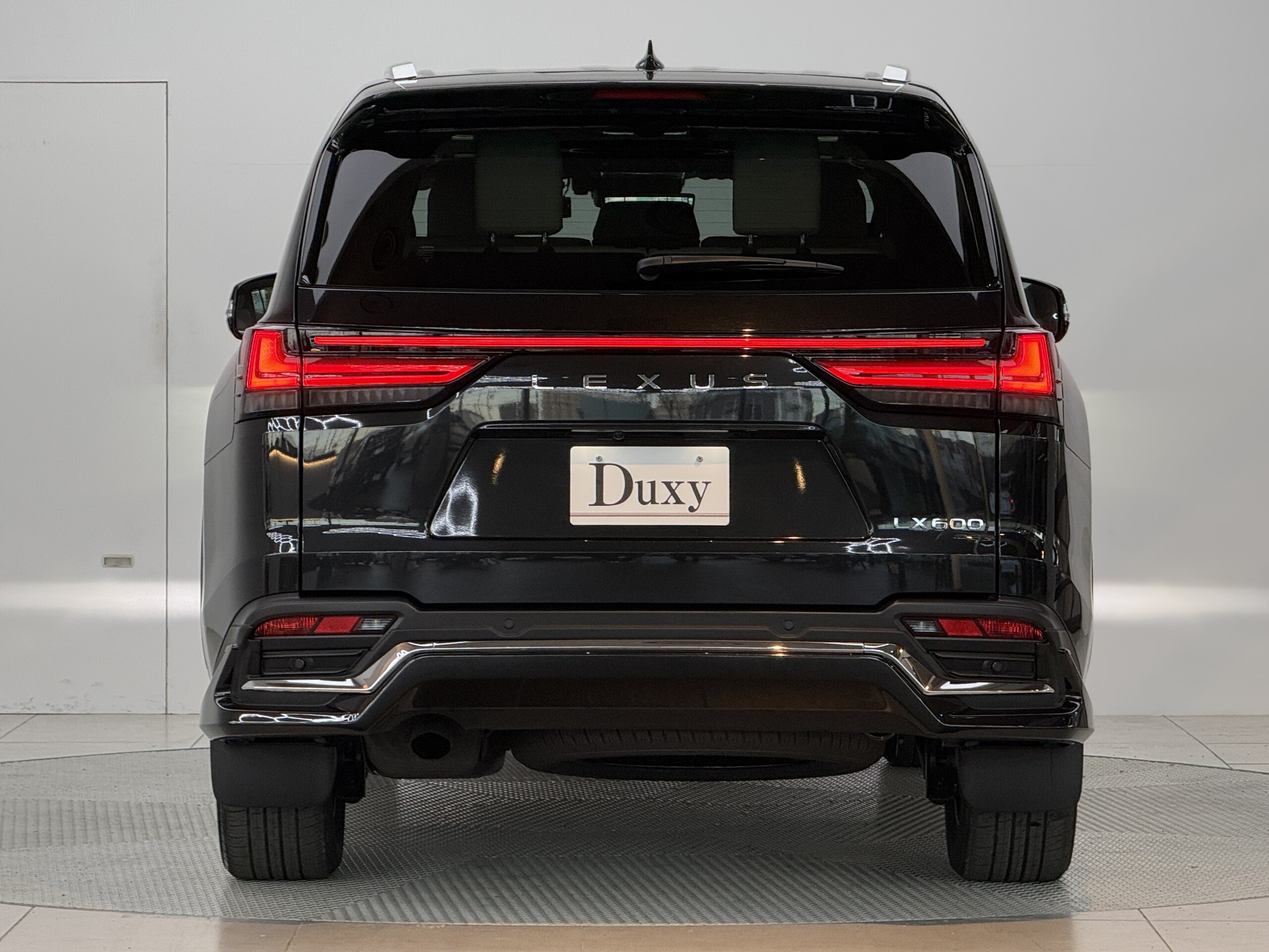 2024 Lexus Lx — photo 3