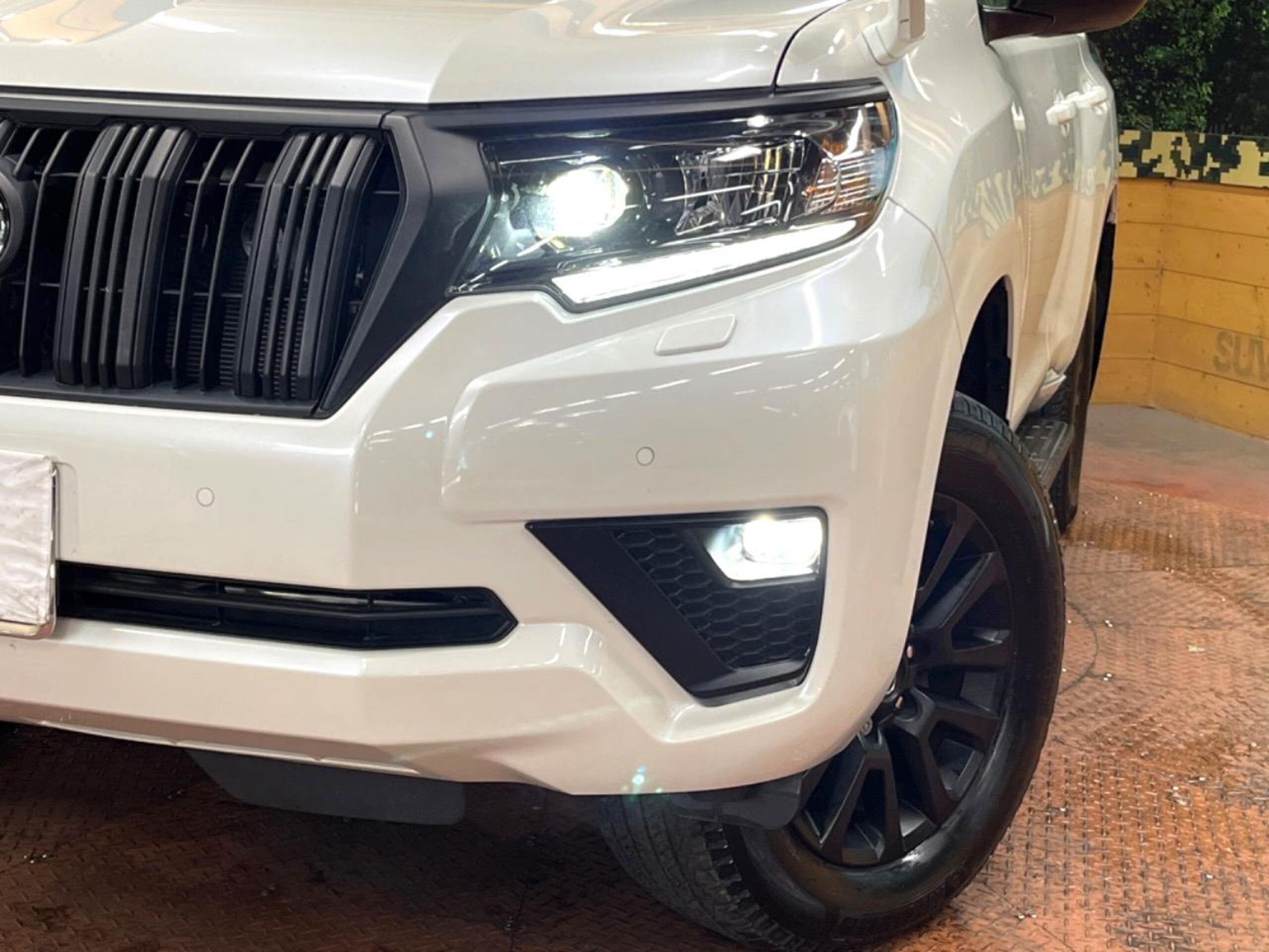 Toyota Land Cruiser Prado 2.8 TX L Package Matte Black Edition Diesel Turbo 4WD — photo 8