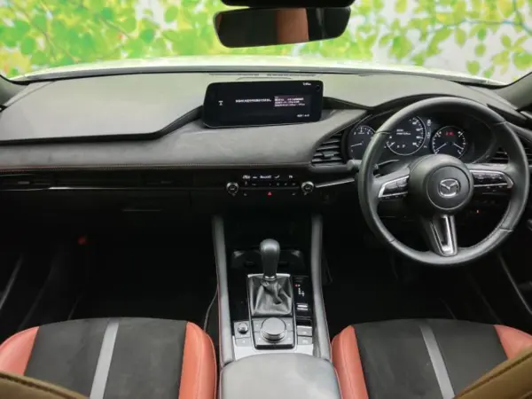 Mazda Mazda3 Fastback 1.5 15S Retro Sport Edition — photo 7