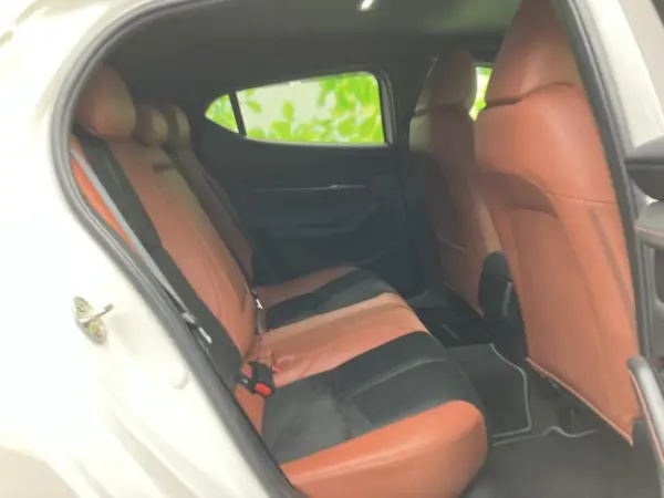 Mazda Mazda3 Fastback 1.5 15S Retro Sport Edition — photo 9