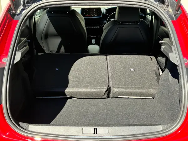 Peugeot 208GT Certified Used Car — photo 9