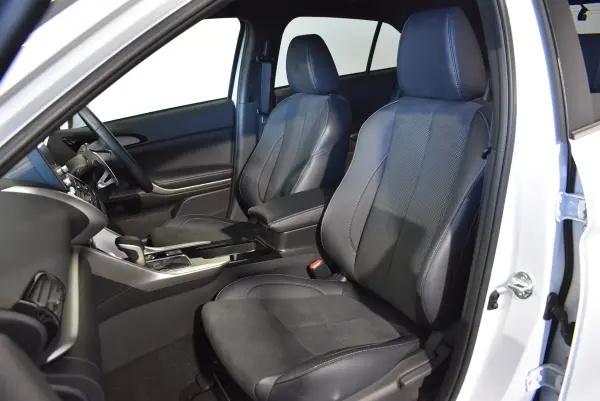 Mitsubishi Eclipse Cross 1.5 P 4WD FC Rental Car Smartphone Navigation Front/Rear Dashcam (Pearl) — photo 7