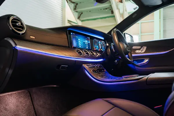 Mercedes-Benz E-Class Wagon E200 Sport (BSG Model) AMG Interior & Exclusive Package 2-Year Warranty Late Model BSG Black Nappa Leather Seat Heater SR MBUX Navigation Full-Seg TV CarPlay HUD 360 Camera Burmester Wireless Charging Multibeam LED AMG Aero & 19AW (Diamond White) — photo 7