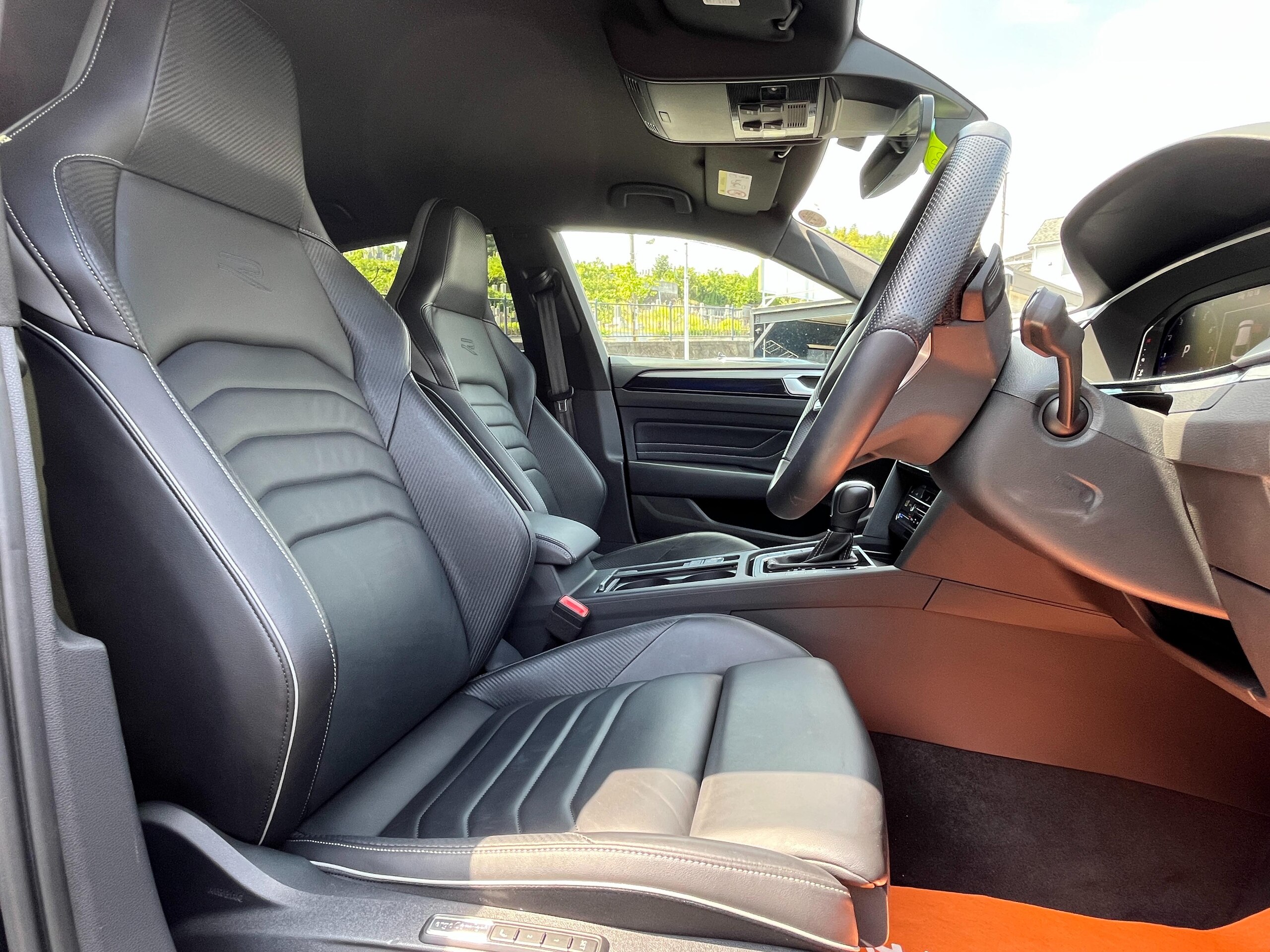 2022 Volkswagen Arteon — photo 2