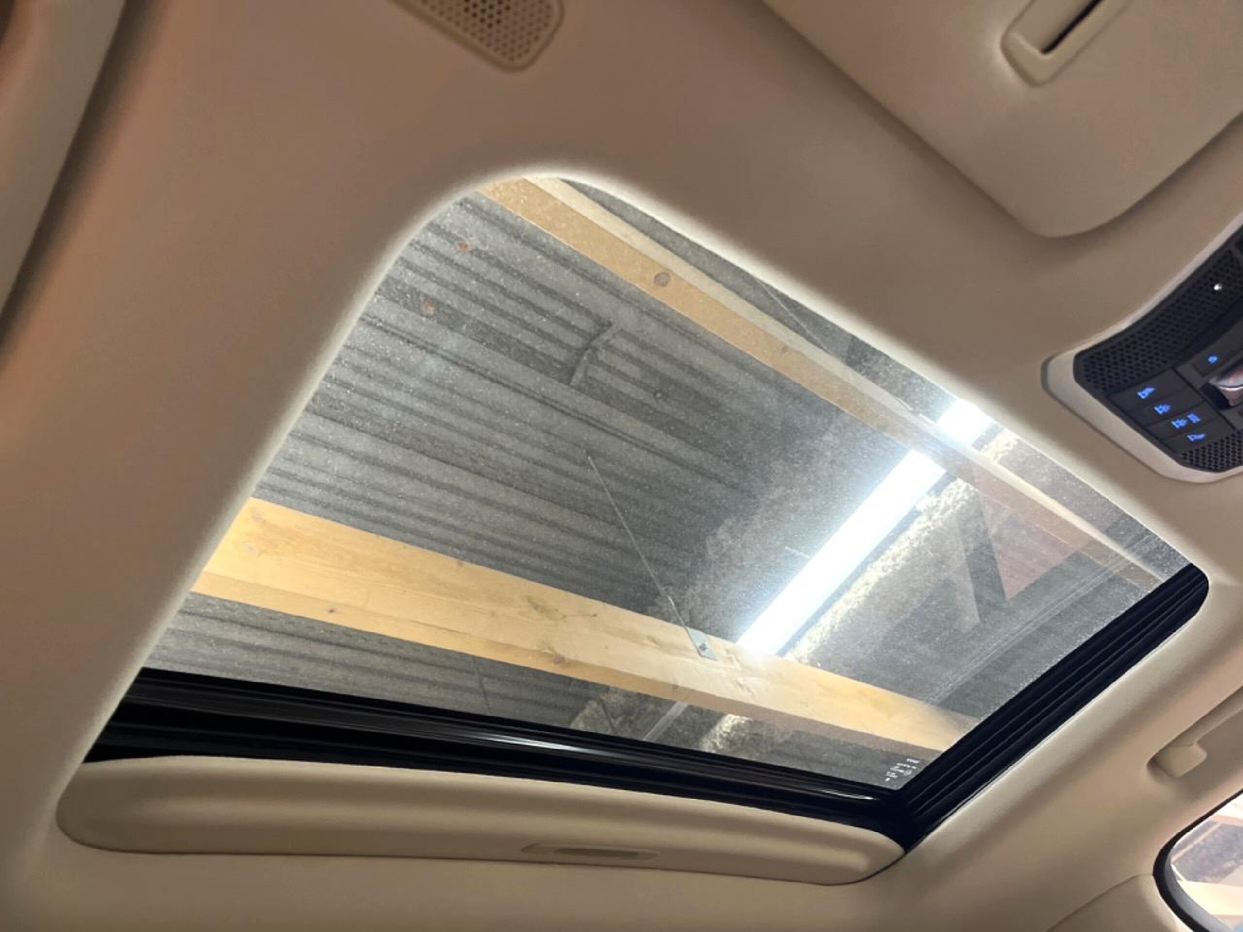 Toyota Land Cruiser 300 3.5 ZX 4WD — photo 7