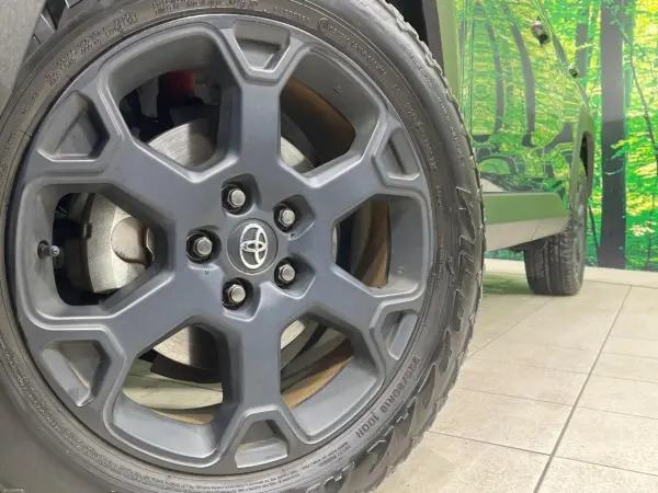 Toyota RAV4 2.0 Adventure Off-Road Package 4WD — photo 9