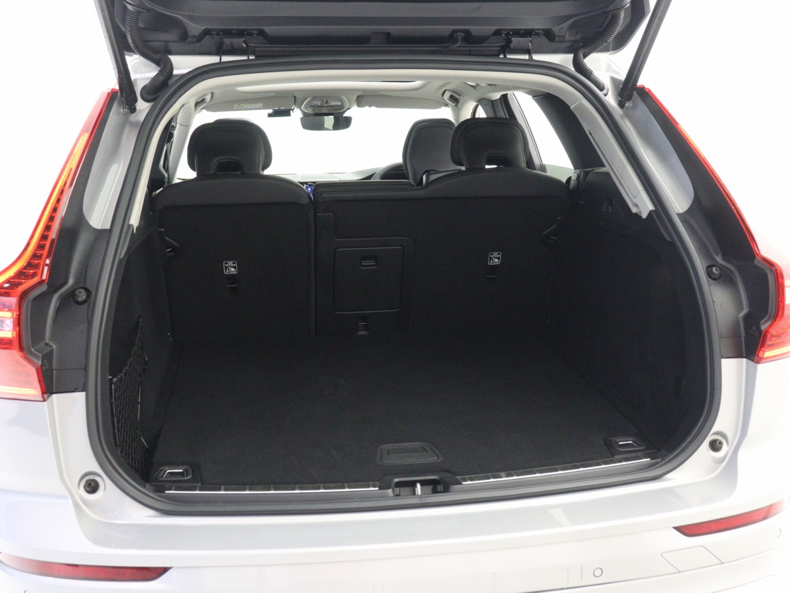 Volvo XC60 Ultimate B5 AWD 4WD — photo 9