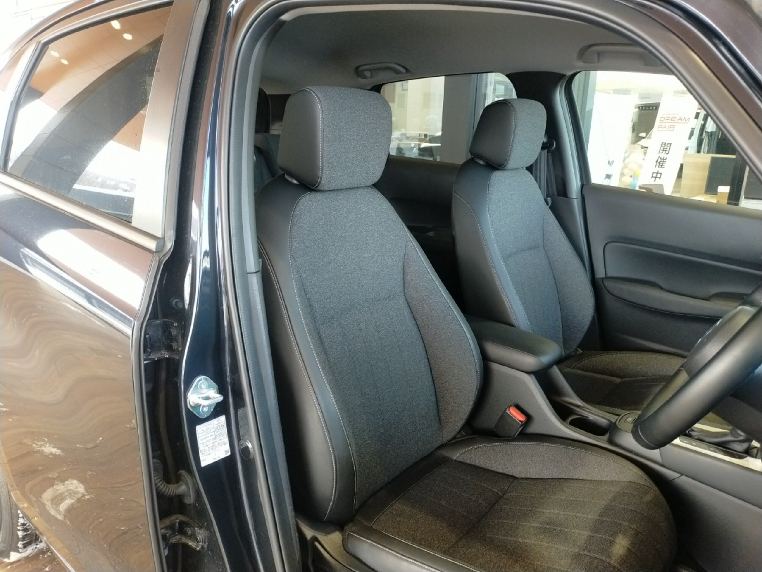 Honda Fit 1.5 e:HEV Home 4WD — photo 8