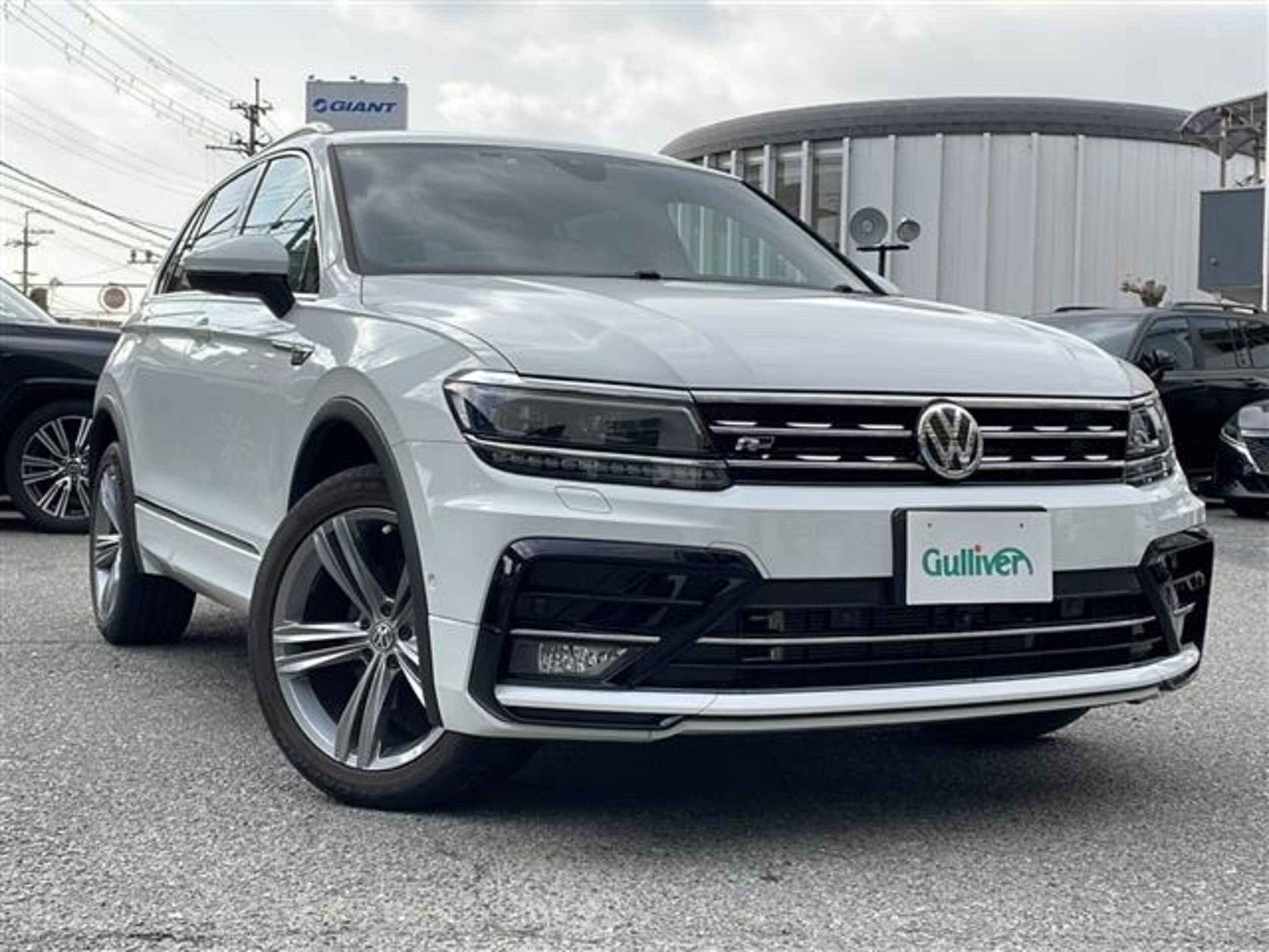Volkswagen Tiguan TDI 4Motion R-Line Diesel Turbo 4WD — photo 9