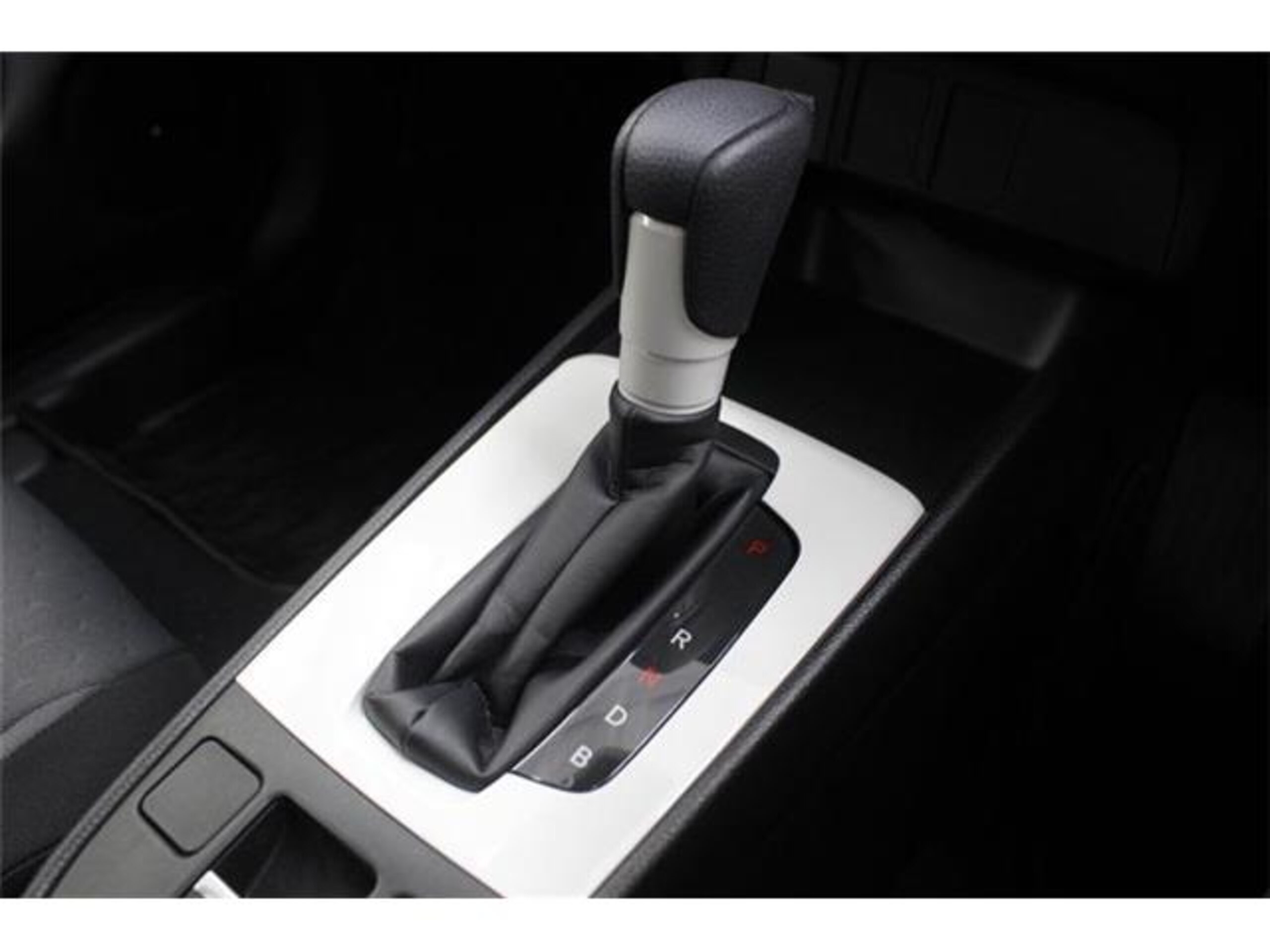 Honda Fit 1.5 e:HEV Basic — photo 7