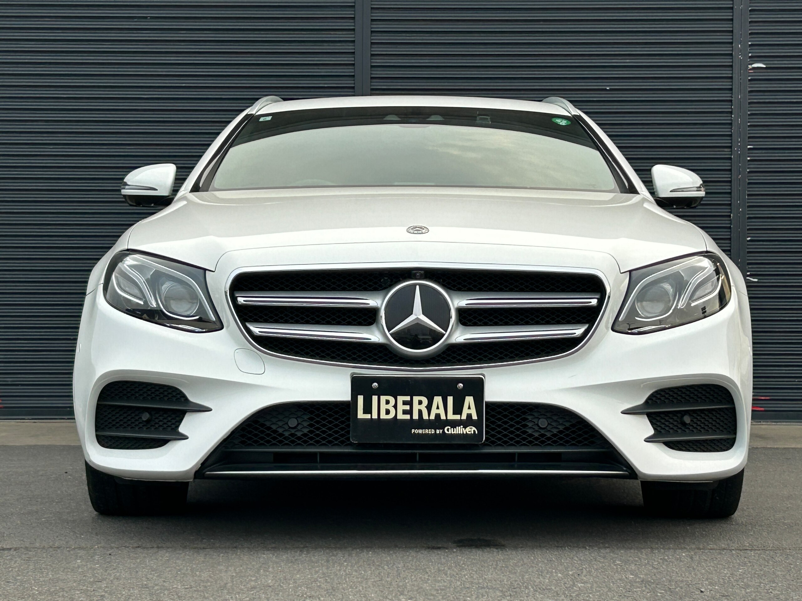 Mercedes-Benz E-Class Wagon E220d Avantgarde AMG Line Diesel Turbo — photo 9