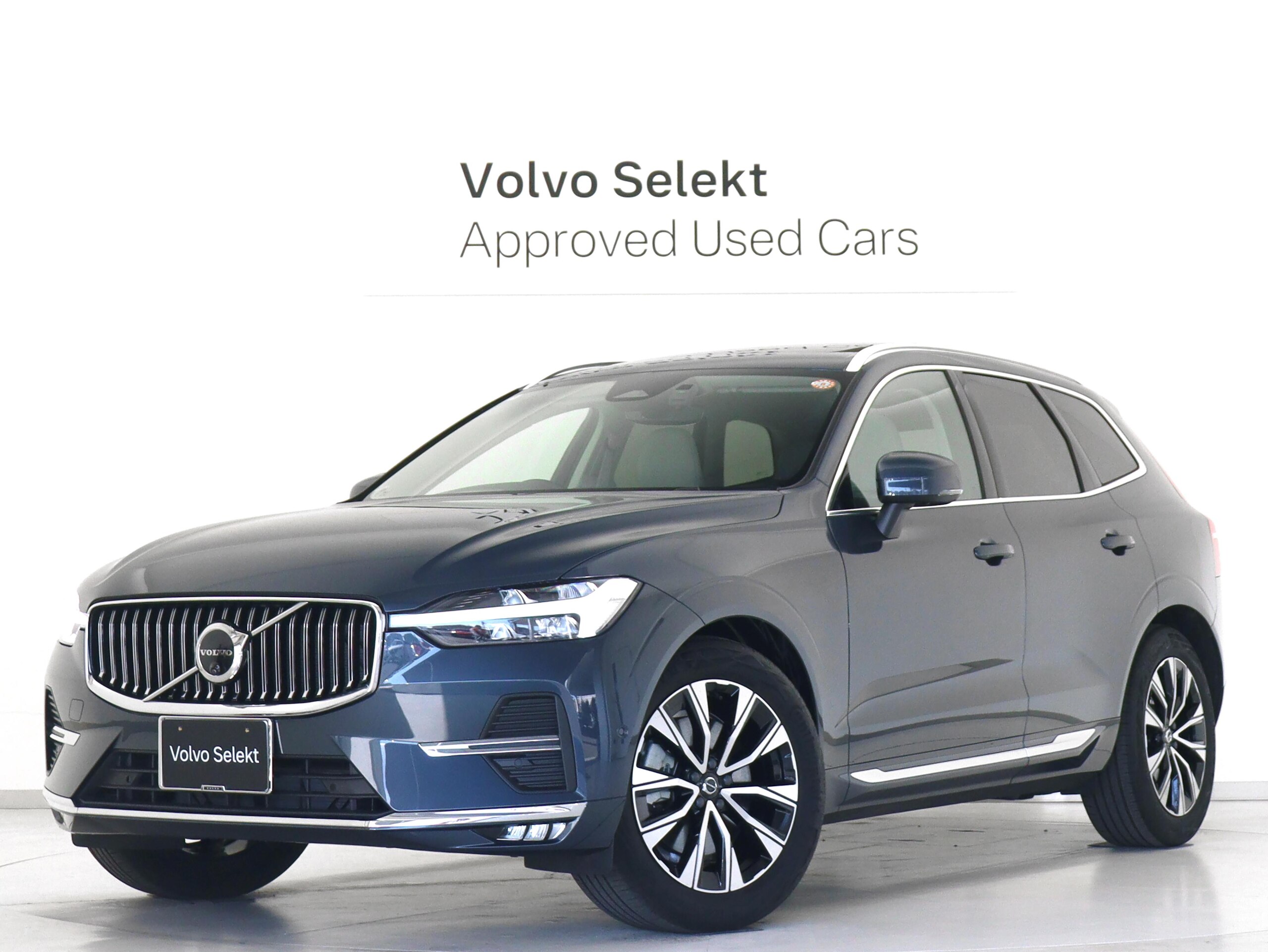 Volvo XC60 Ultra B5 AWD 4WD Sunroof Air Suspension 2025 Model with Google Built-in Dashcam 48V White Leather Denim Blue Metallic harman/kardon Front & Rear Seat Heaters Steering Wheel Heater Relaxation Function Ventilation Function 19-inch AW