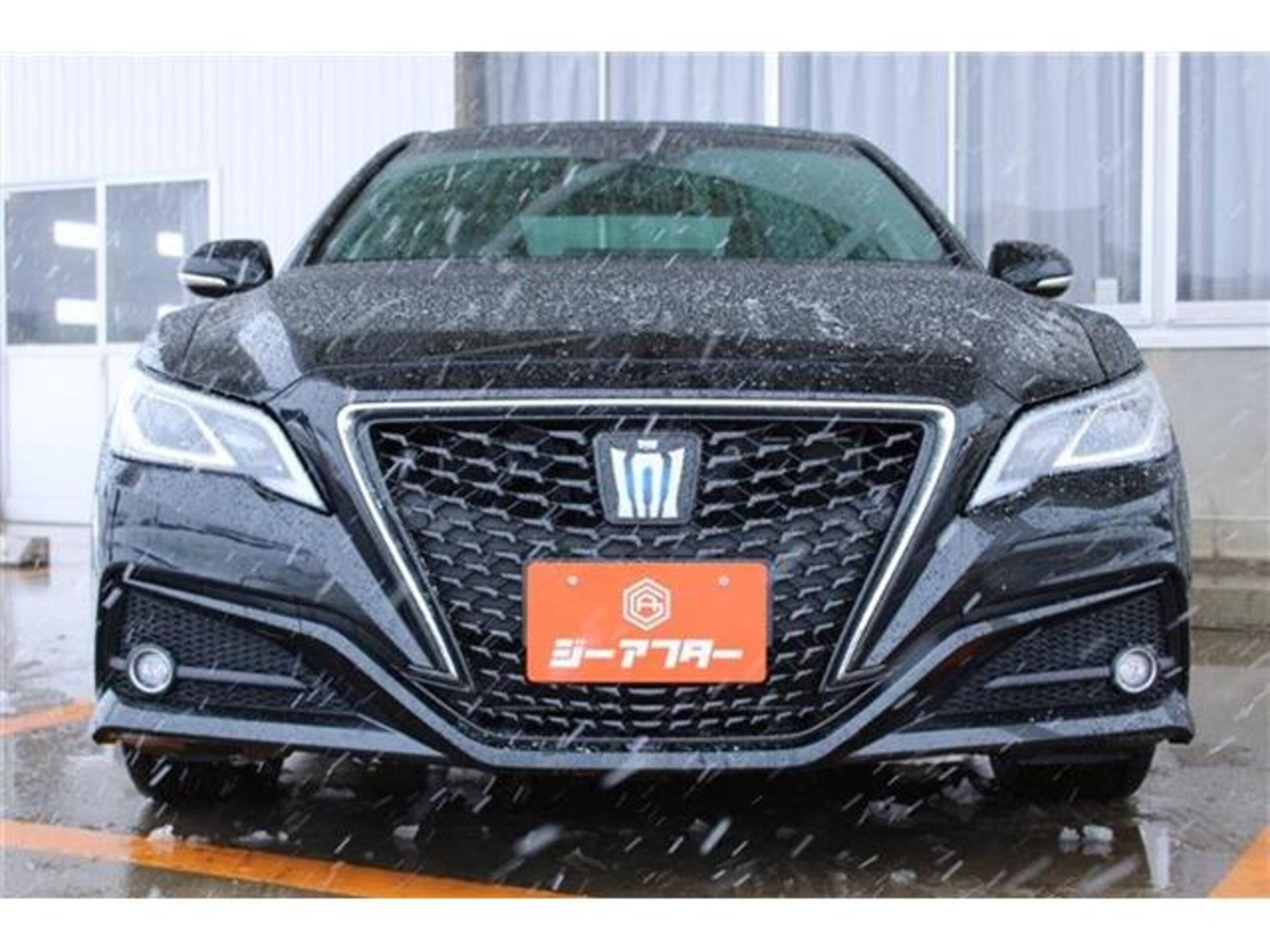 2021 Toyota Crown — photo 3