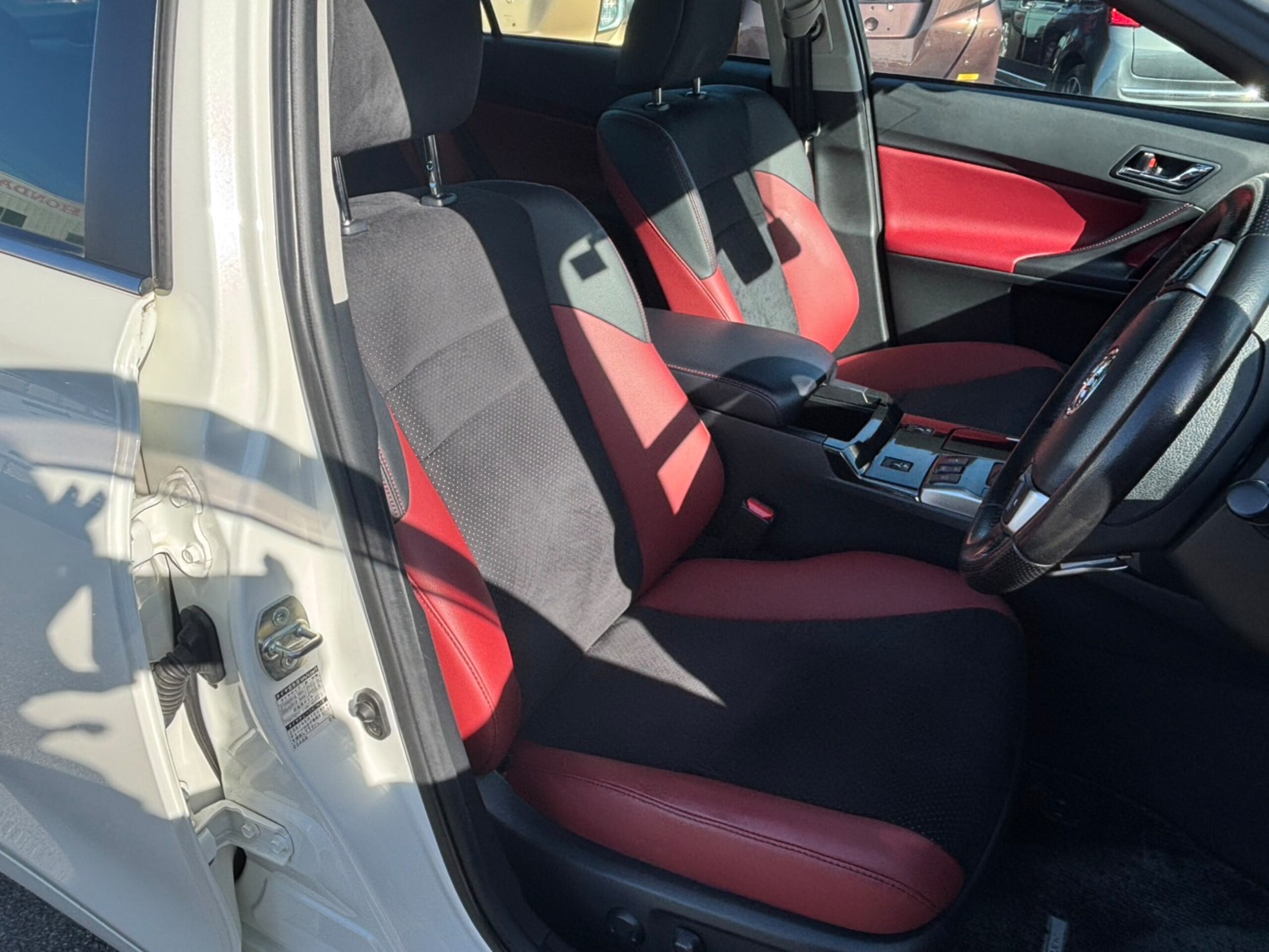 Toyota Mark X 2.5 250S Final Edition — photo 8