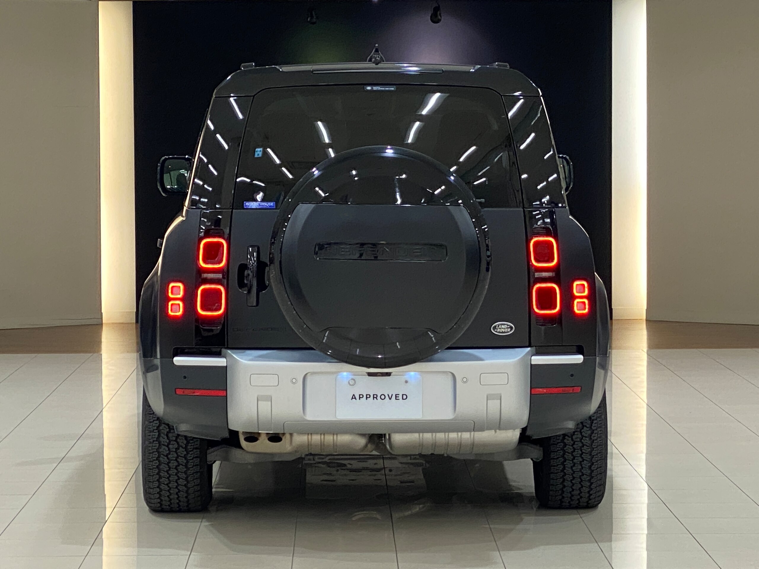 Land Rover Defender 130 SE Eisner Edition 3.0L D300 Diesel Turbo 4WD — photo 8