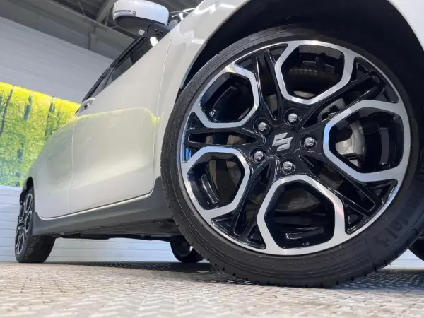 Suzuki Swift Sport 1.4 — photo 9