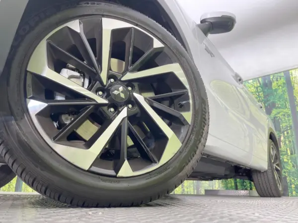 Mitsubishi Outlander PHEV 2.4 P 4WD — photo 9