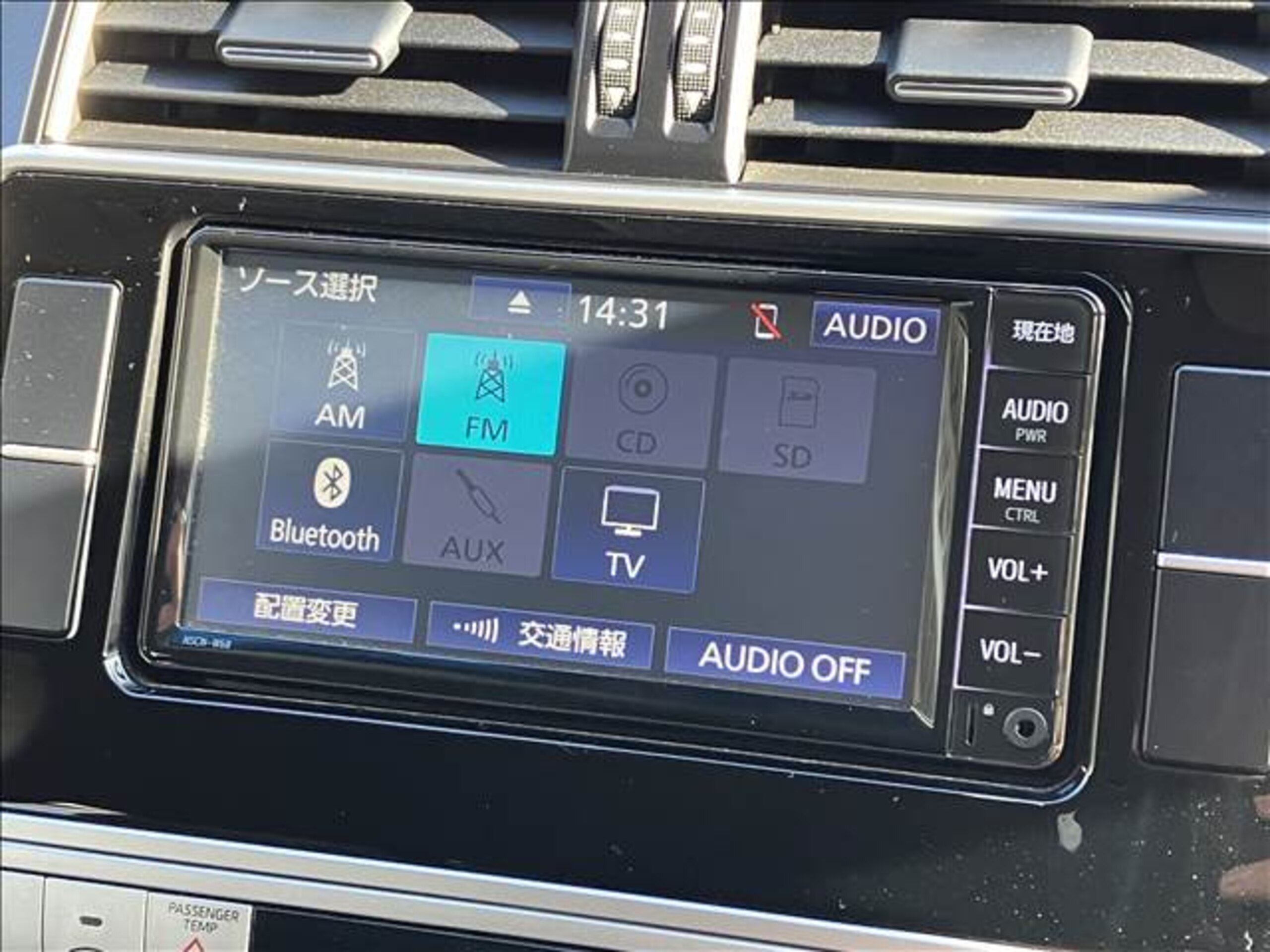 2023 Toyota Land Cruiser Prado — photo 3