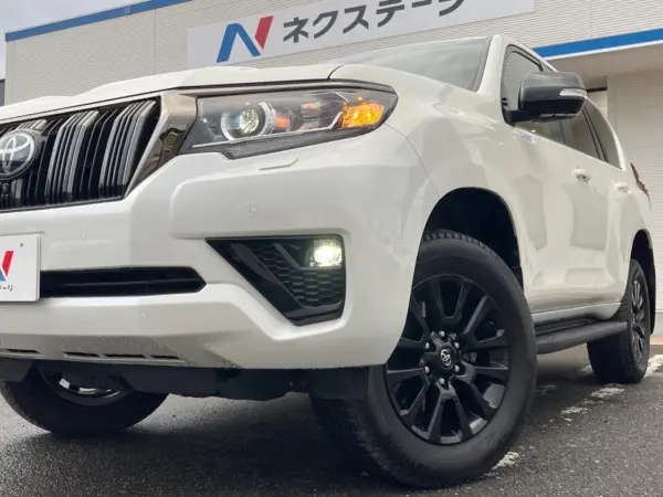 Toyota Land Cruiser Prado 2.7 TX L Package 70th Anniversary Limited 4WD Moonroof Genuine 9-inch Connect Navigation Around-View Camera Safety Sense Radar Cruise Non-Smoking Leather Seat Seat Ventilation Power Seat LED Headlight ETC2.0 Apple CarPlay (White Pearl Crystal Shine) — photo 8