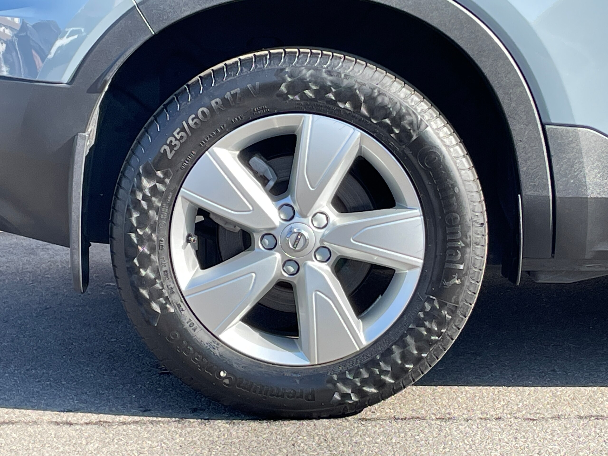 Volvo XC40 B4 — photo 9