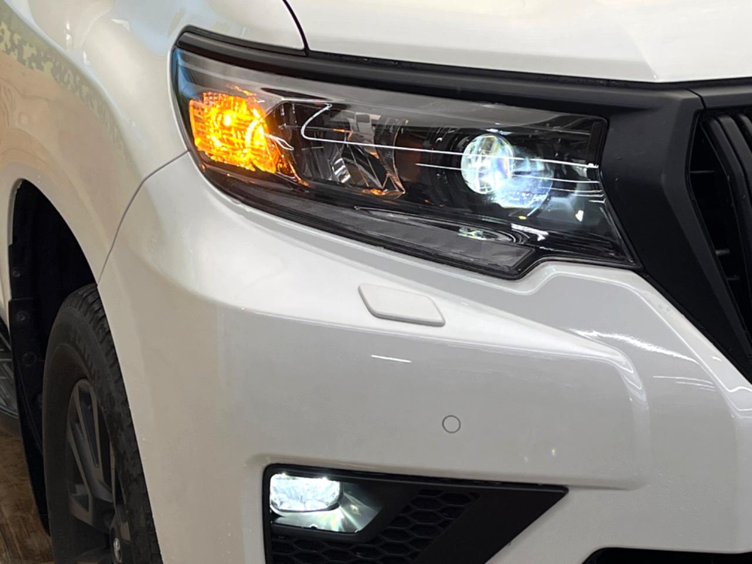 Toyota Land Cruiser Prado 2.8 TX L Package Matte Black Edition Diesel Turbo 4WD — photo 8