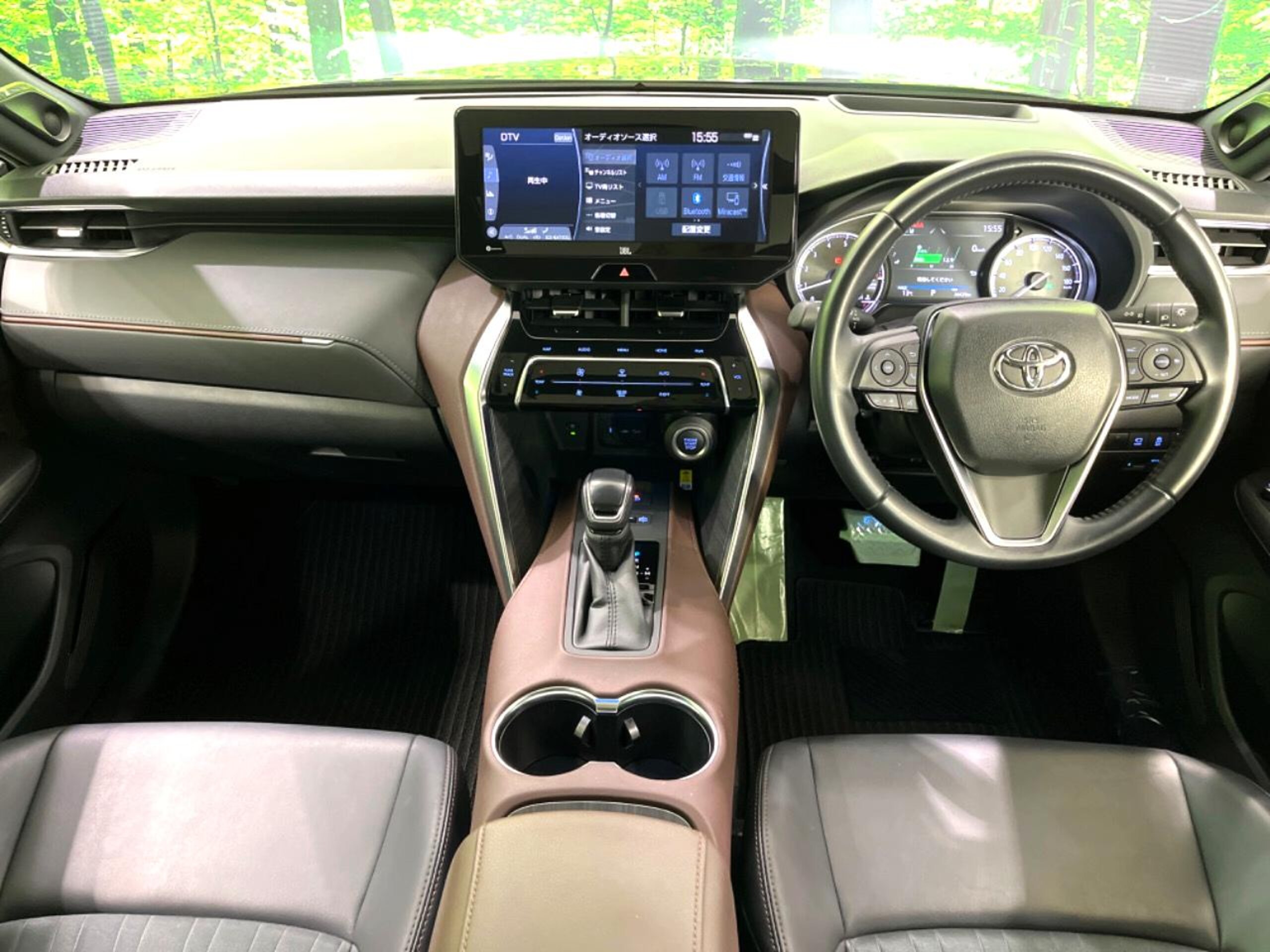 2020 Toyota Harrier — photo 2