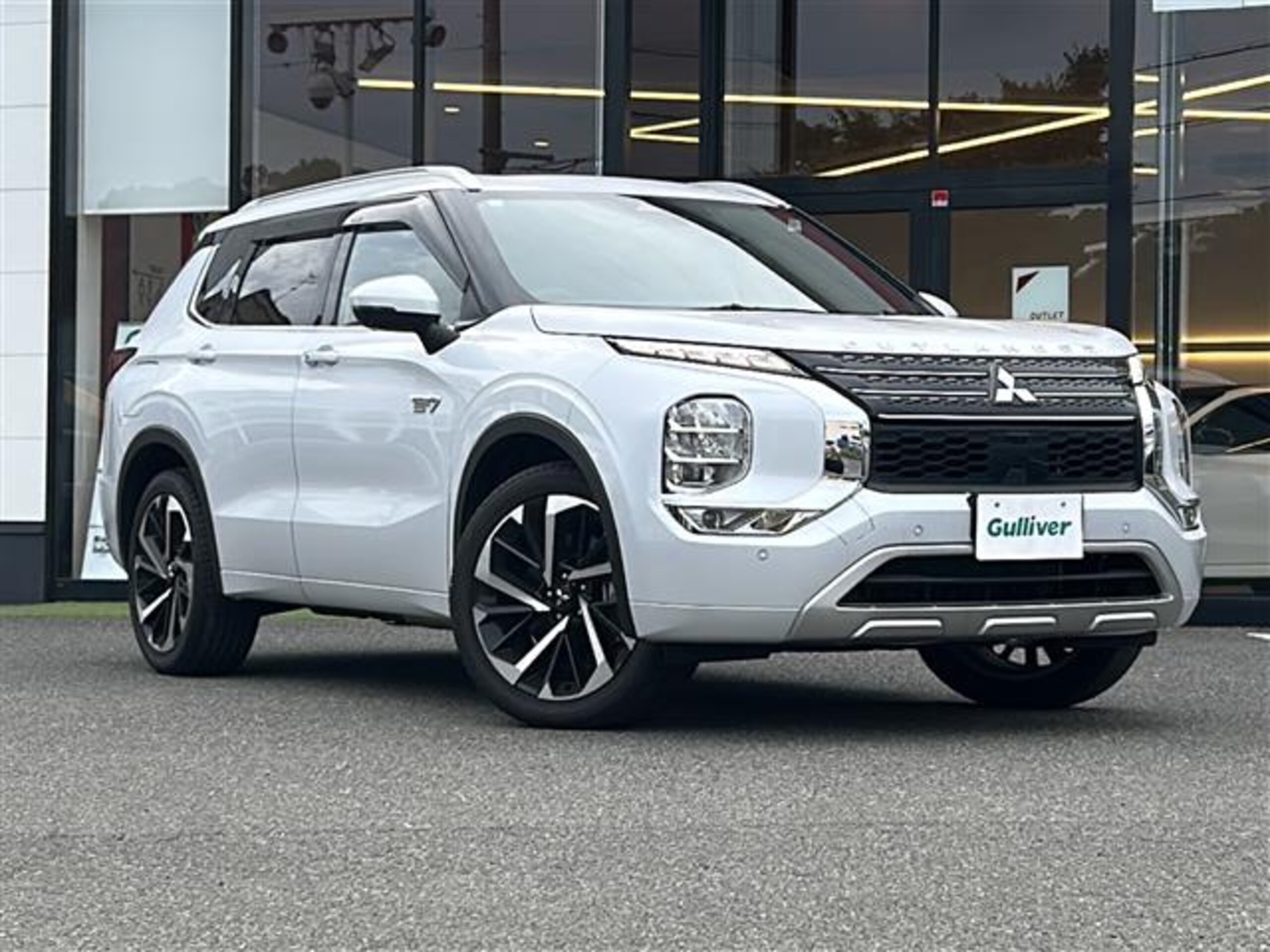 Mitsubishi Outlander PHEV 2.4 P 4WD — photo 9