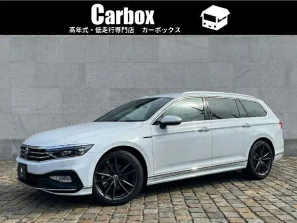 Volkswagen Passat Variant TDI R-Line Diesel Turbo Parking Assist System Around View Camera R-Logo Nappa Leather Sports Seats R-Logo Dimpled Leather Steering Wheel 8-Way Power Seats Both Sides Seat Heaters Both Sides Non-Smoking Car (Glacier White Metallic)