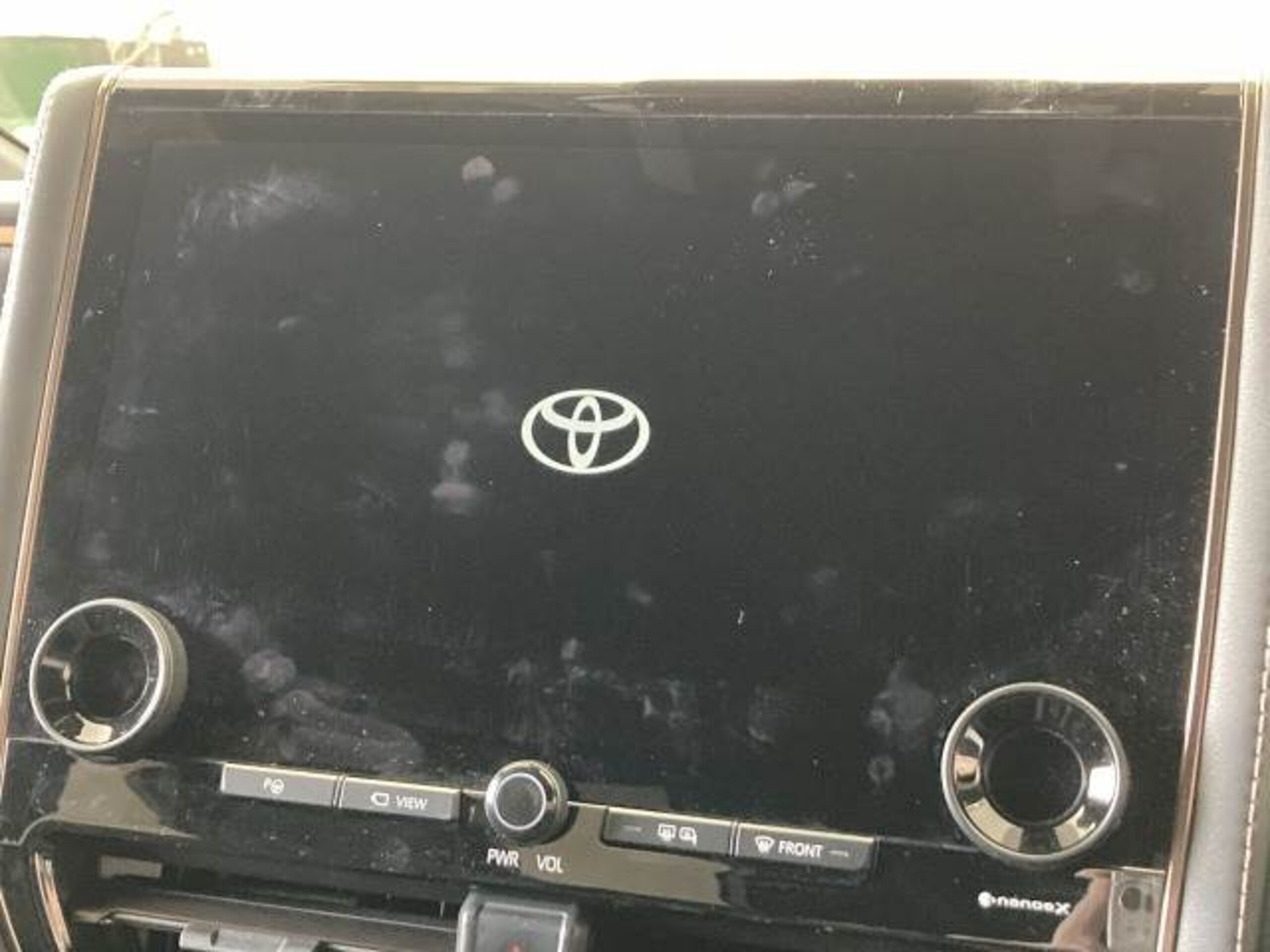 2023 Toyota Alphard — photo 3