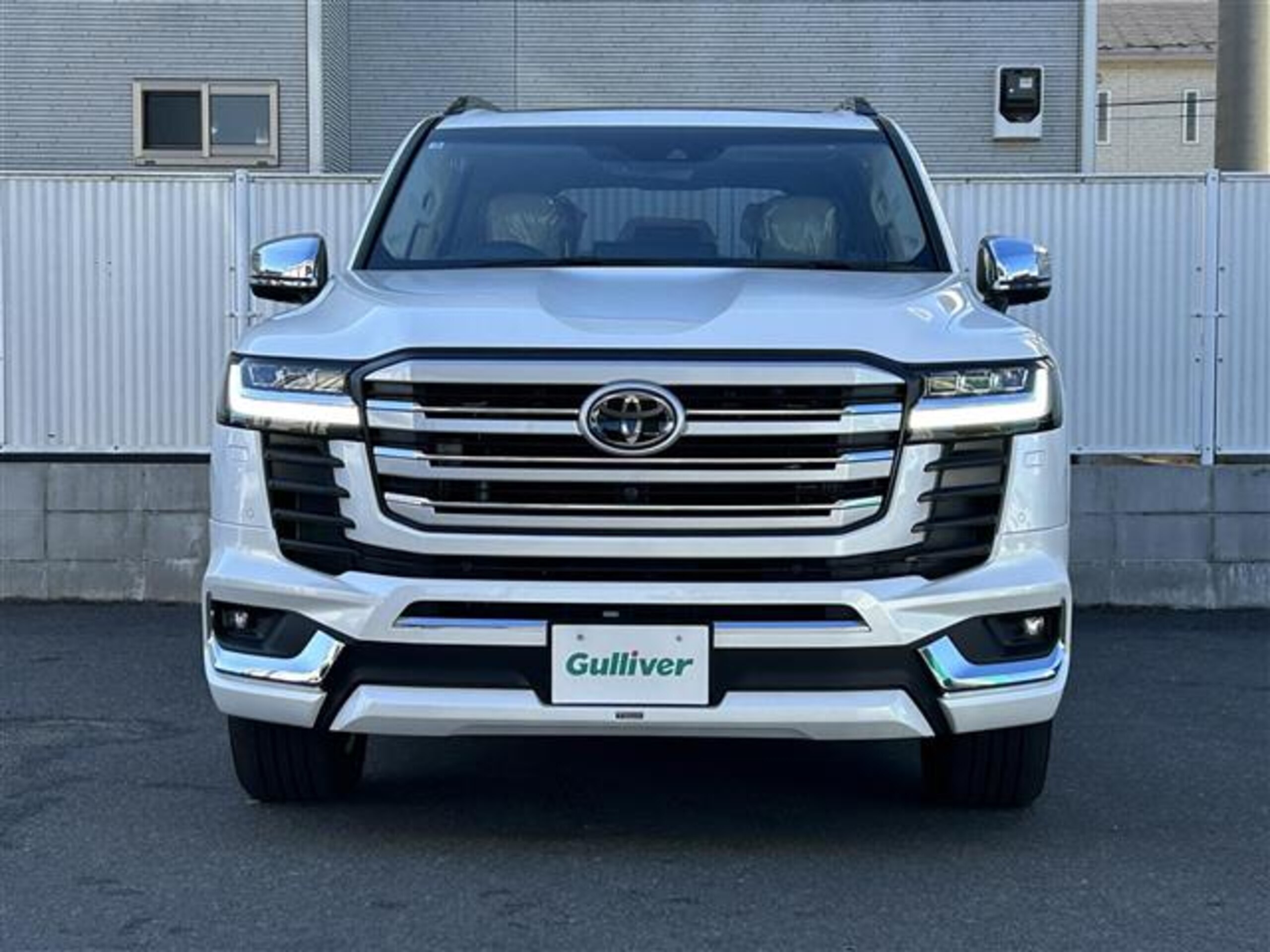 2023 Toyota Landrcuiser 300 — photo 3