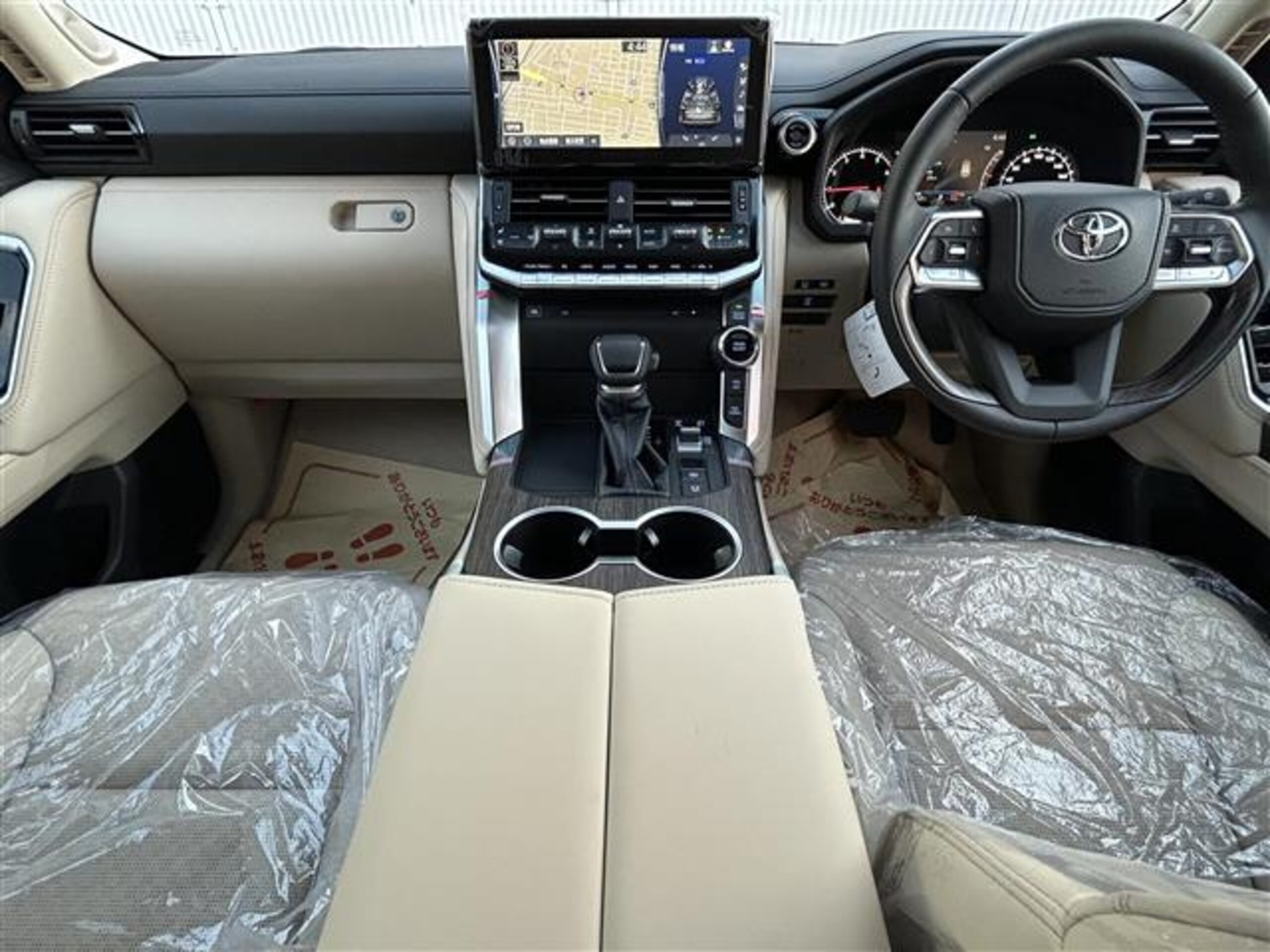 Toyota Land Cruiser 300 3.5 ZX 4WD Modellista Rear Entertainment JBL Premium Sound System Hitch Member Cold Weather Package Cool Box 12.3-inch Display Panoramic View Monitor Toyota Safety Sense — photo 7