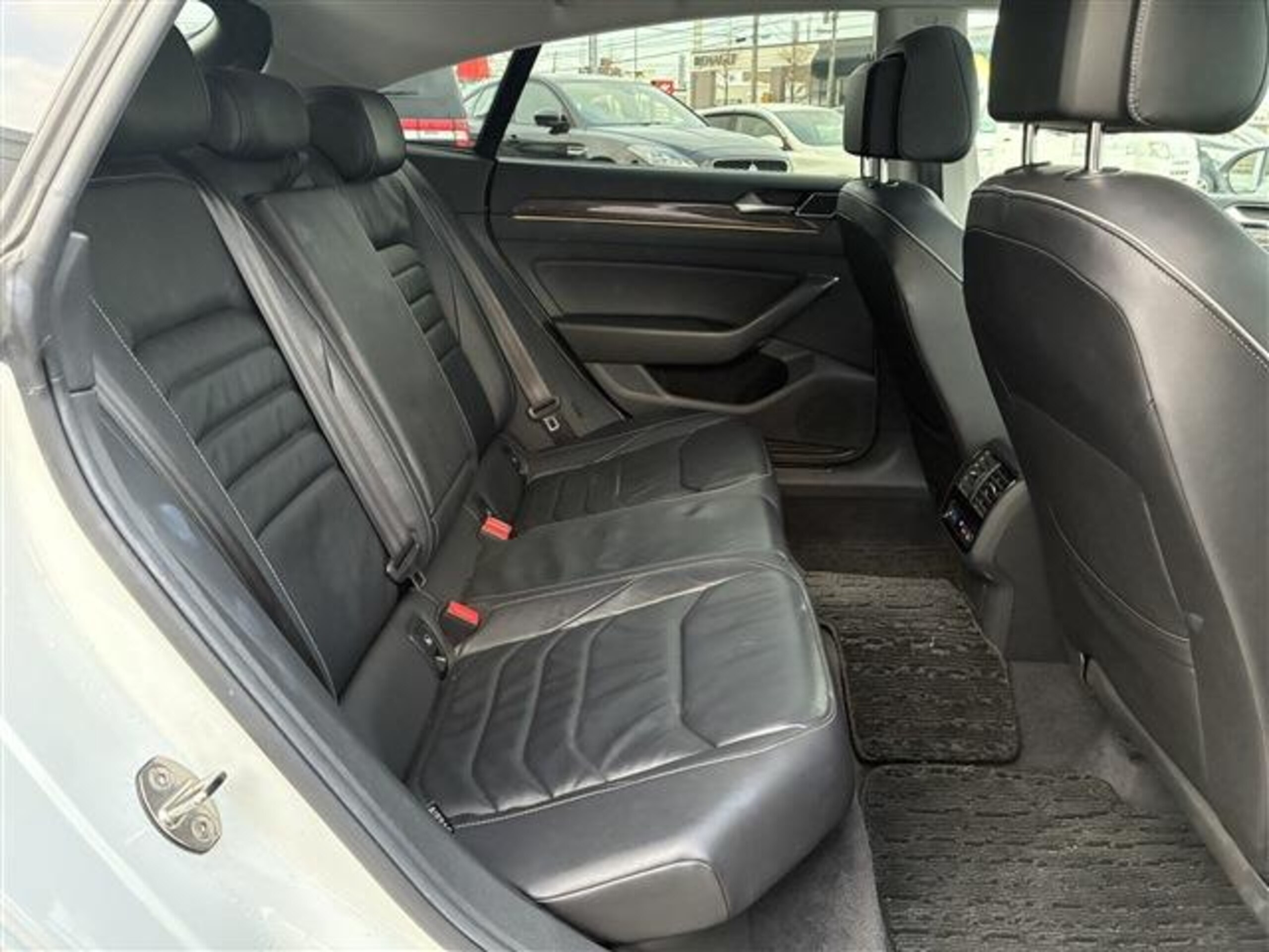 Volkswagen Arteon TSI 4Motion Elegance 4WD — photo 9