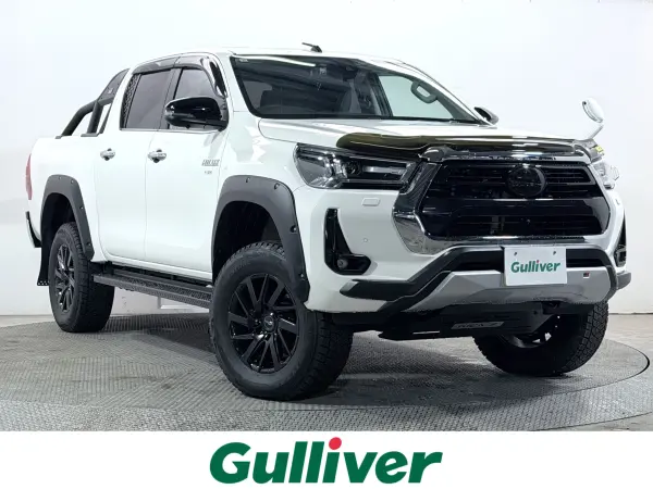 Toyota Hilux 2.4 Z Diesel Turbo 4WD with Lift Kit, GR Front Bumper Cover/Sports Bar, JAOS Overfenders/Mudguards, GANADOR Quad Exhaust, Modellista 17-inch Alloy Wheels, Navigation/TV, Rear Camera, Radar Cruise Control, Pre-Collision System, Lane Assist, Clearance Sonar