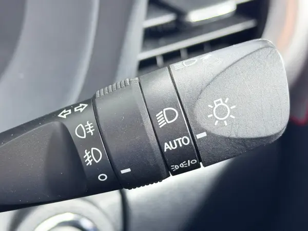 Toyota Hilux 2.4 Z Diesel Turbo 4WD with Lift Kit, GR Front Bumper Cover/Sports Bar, JAOS Overfenders/Mudguards, GANADOR Quad Exhaust, Modellista 17-inch Alloy Wheels, Navigation/TV, Rear Camera, Radar Cruise Control, Pre-Collision System, Lane Assist, Clearance Sonar — photo 8