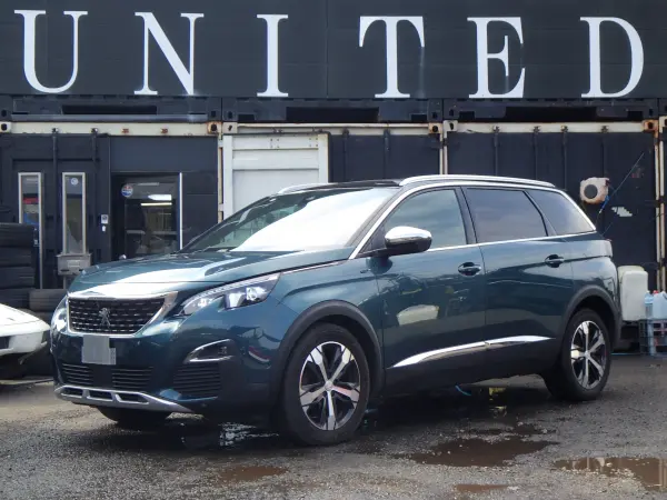 Peugeot 5008 GT BlueHDi Diesel Turbo Non-Smoking Car Sunroof Leather Seats Seat Heater Power Seats Navigation Digital TV Back Camera Side Camera Corner Sensors ACC Dashcam Power Tailgate Mobile Phone Charging Smart Key Long Warranty (Emerald Crystal)