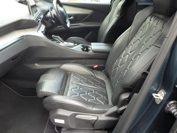2018 Peugeot 5008 — photo 9 | Tuminion Kenya