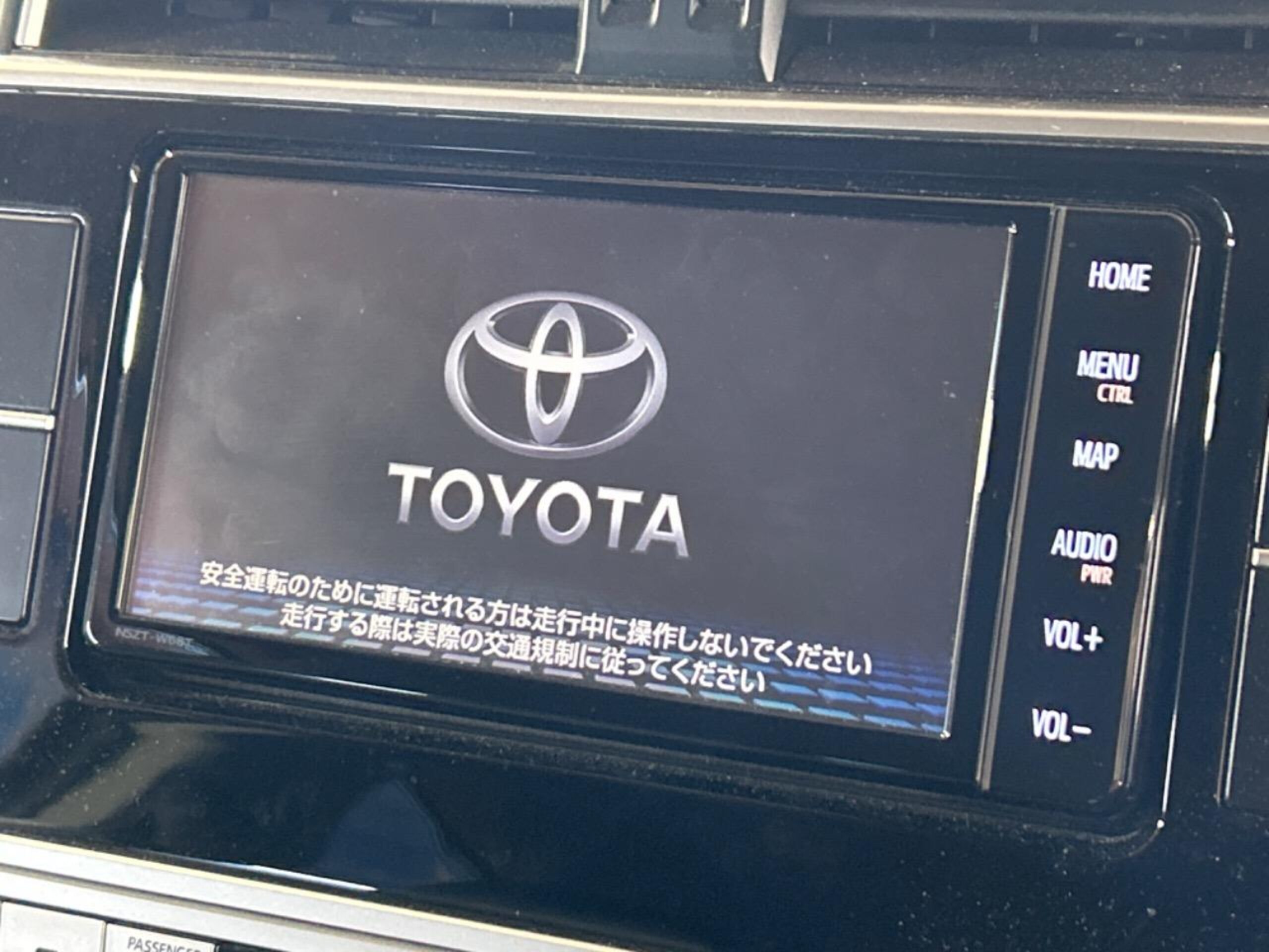 2023 Toyota Land Cruiser Prado — photo 3