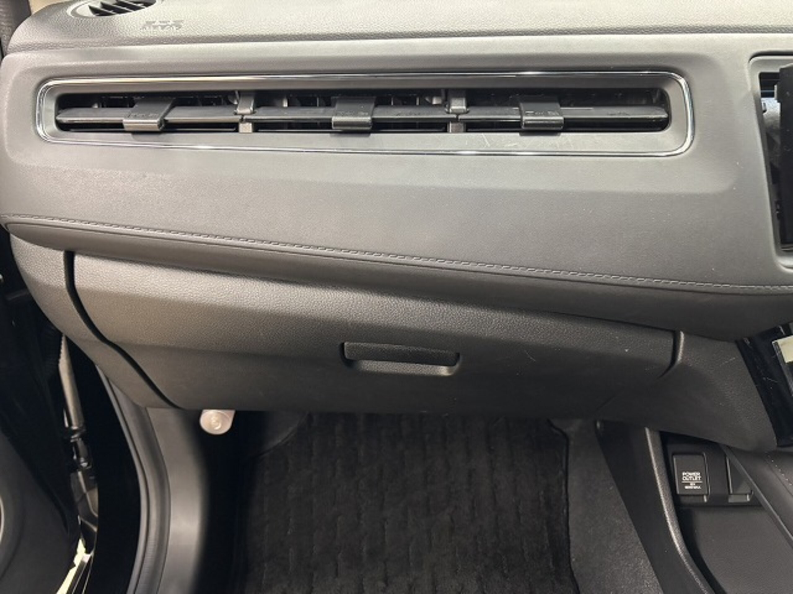 Honda Vezel 1.5 Hybrid X Honda Sensing — photo 9