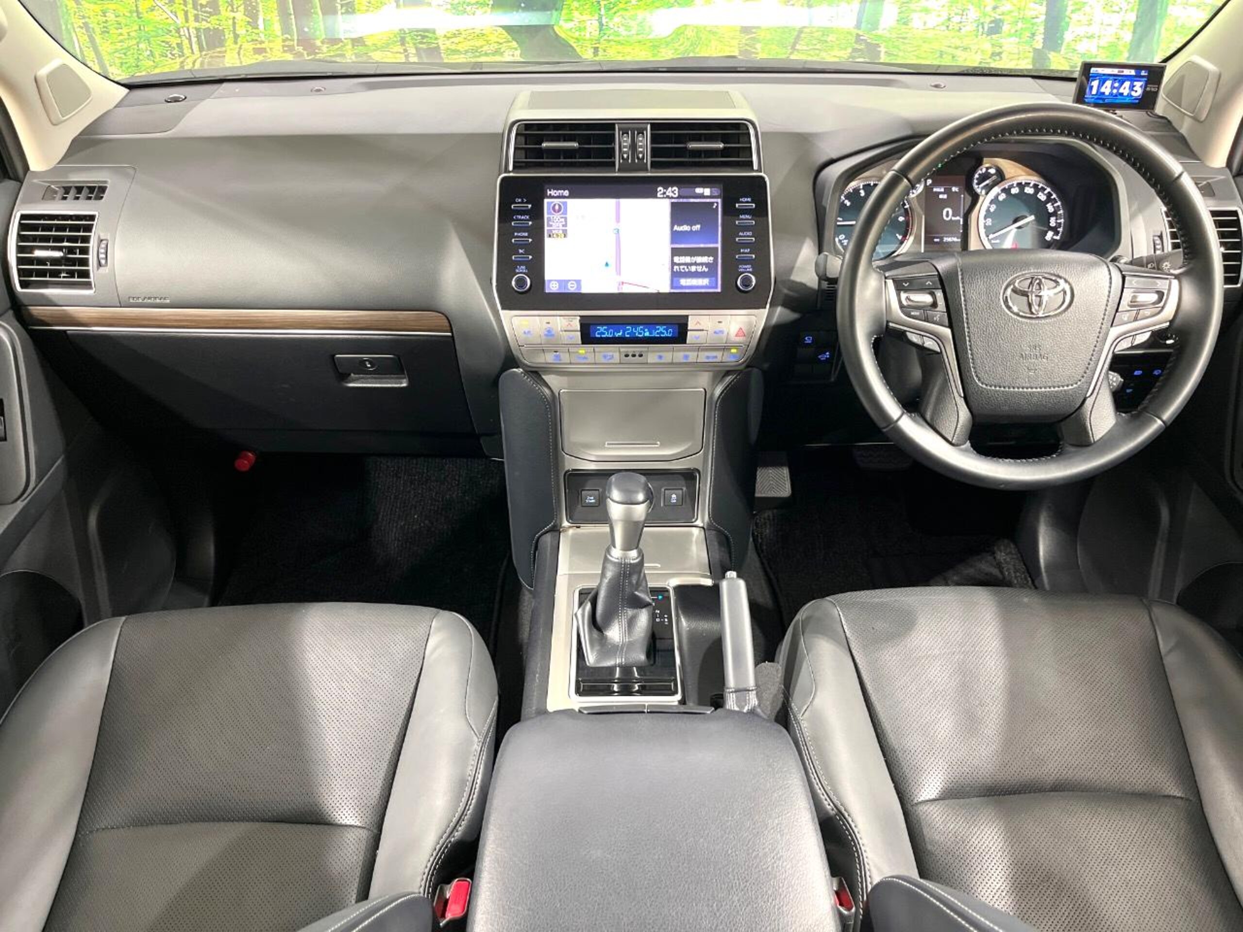 2022 Toyota Landcruiser Prado — photo 2