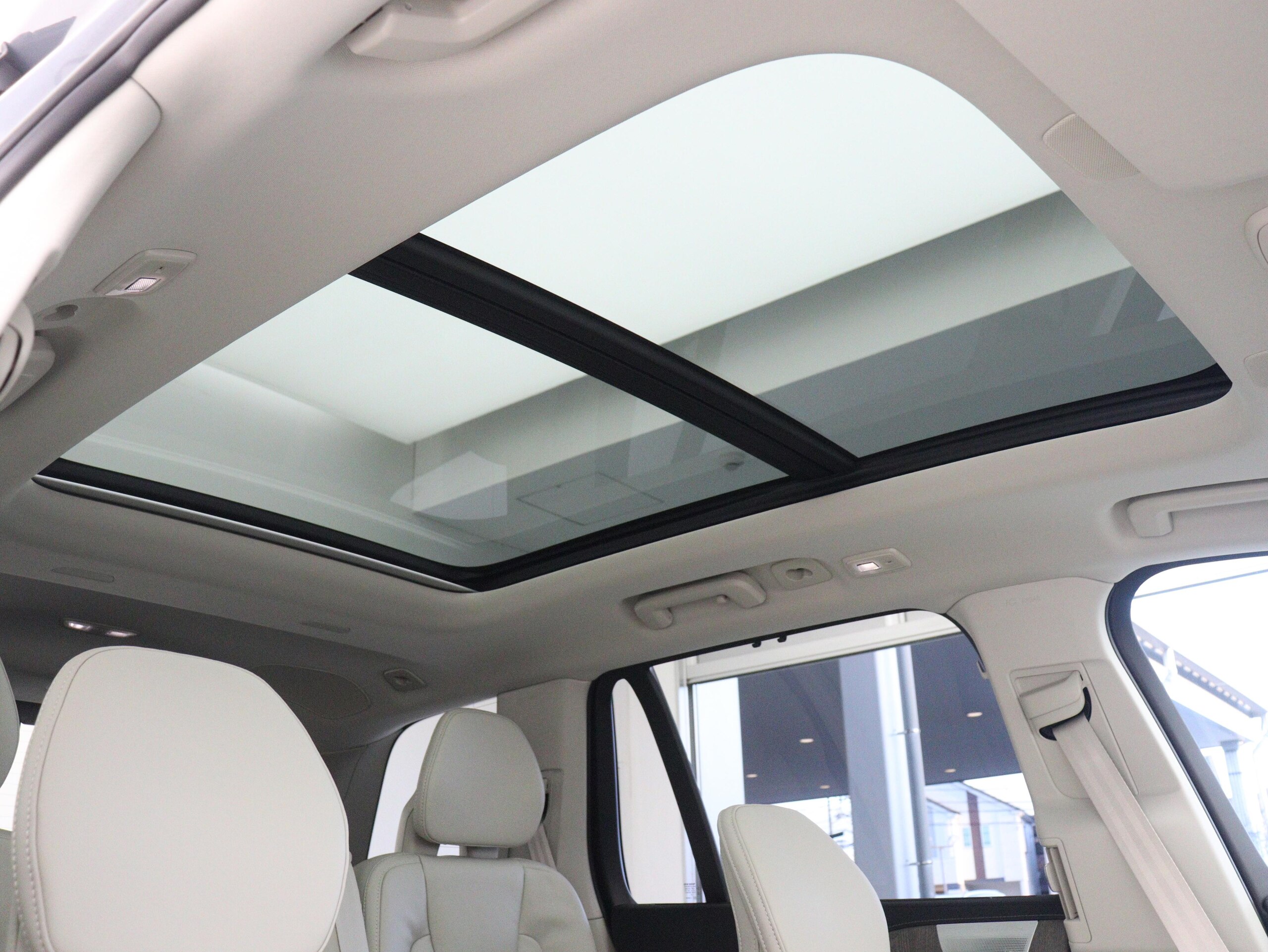 2023 Volvo Xc90 — photo 3