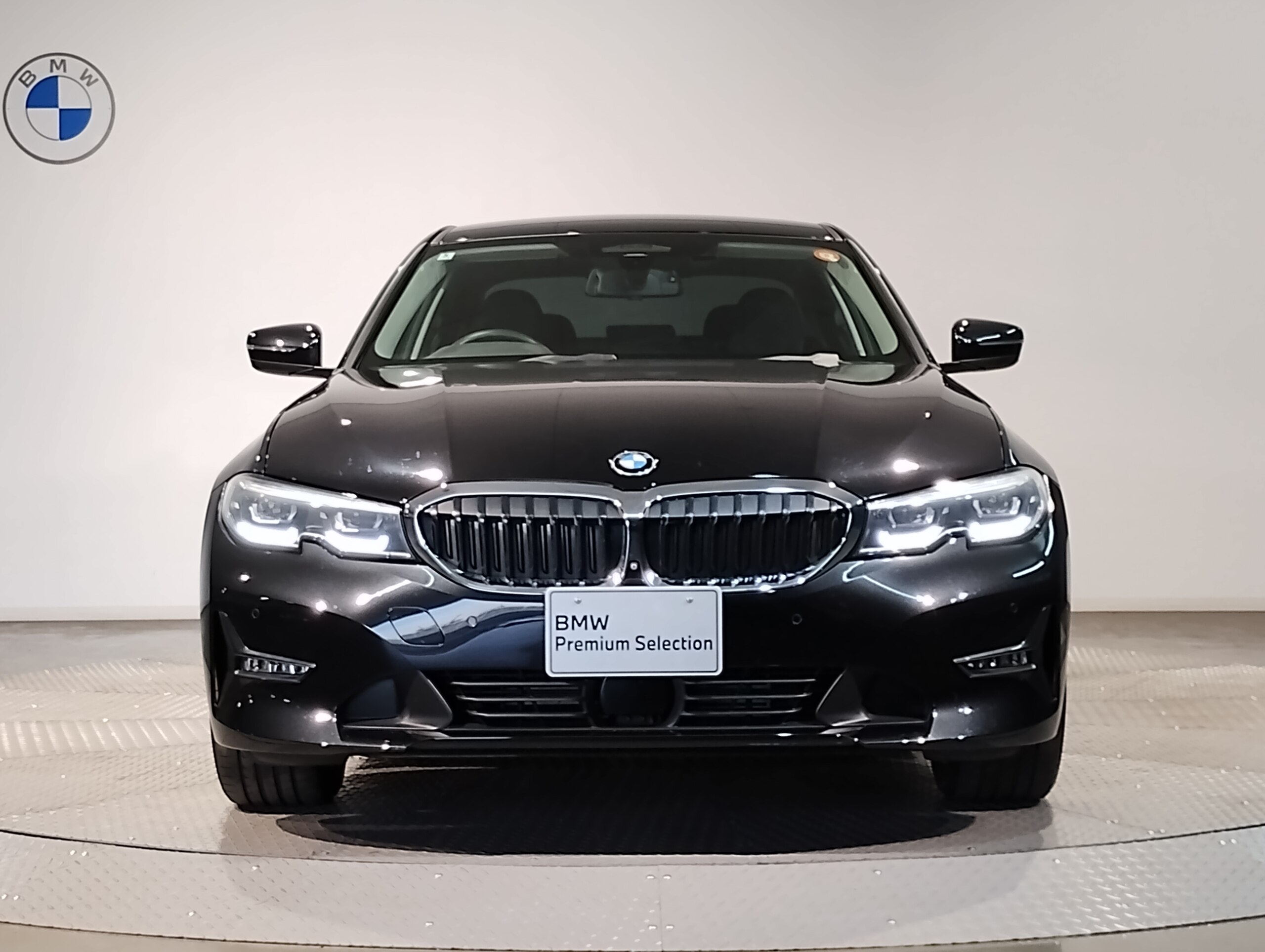 2022 Bmw 3 Series — photo 2