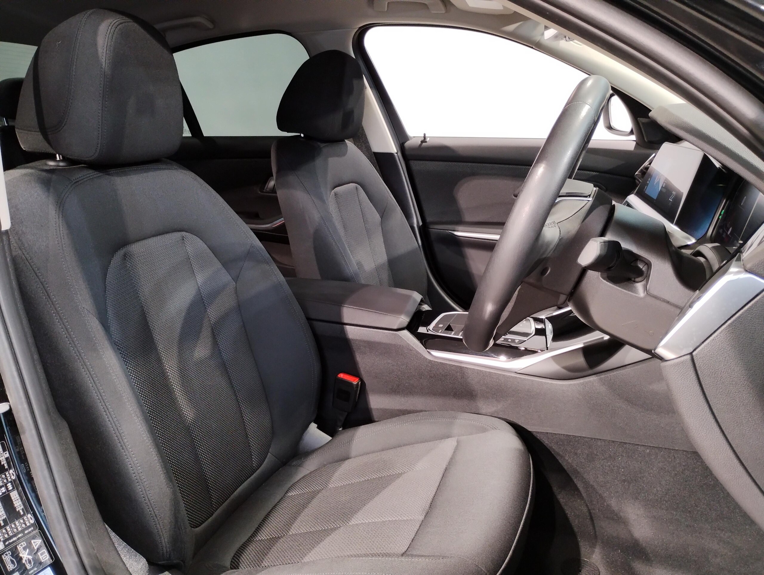 BMW 3 Series 320d xDrive Diesel Turbo 4WD — photo 7